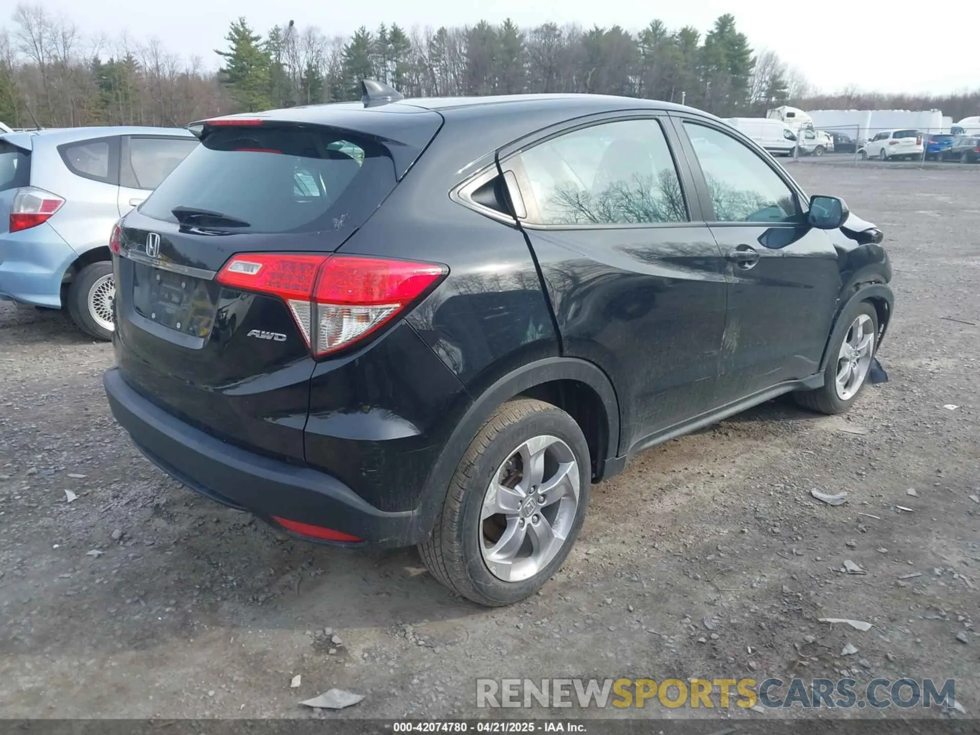 4 Photograph of a damaged car 3CZRU6H37NM735733 HONDA HR-V 2022