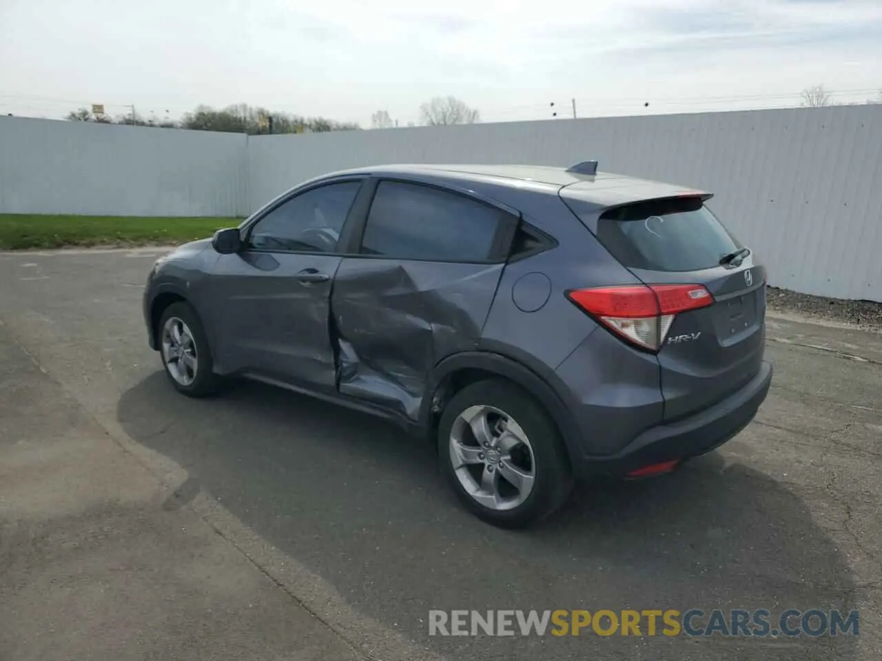 2 Photograph of a damaged car 3CZRU6H38NM726510 HONDA HR-V 2022