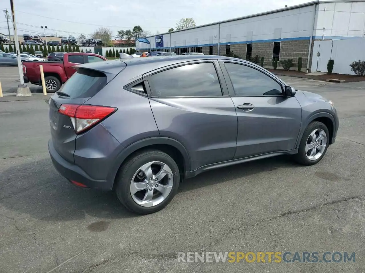 3 Photograph of a damaged car 3CZRU6H38NM726510 HONDA HR-V 2022