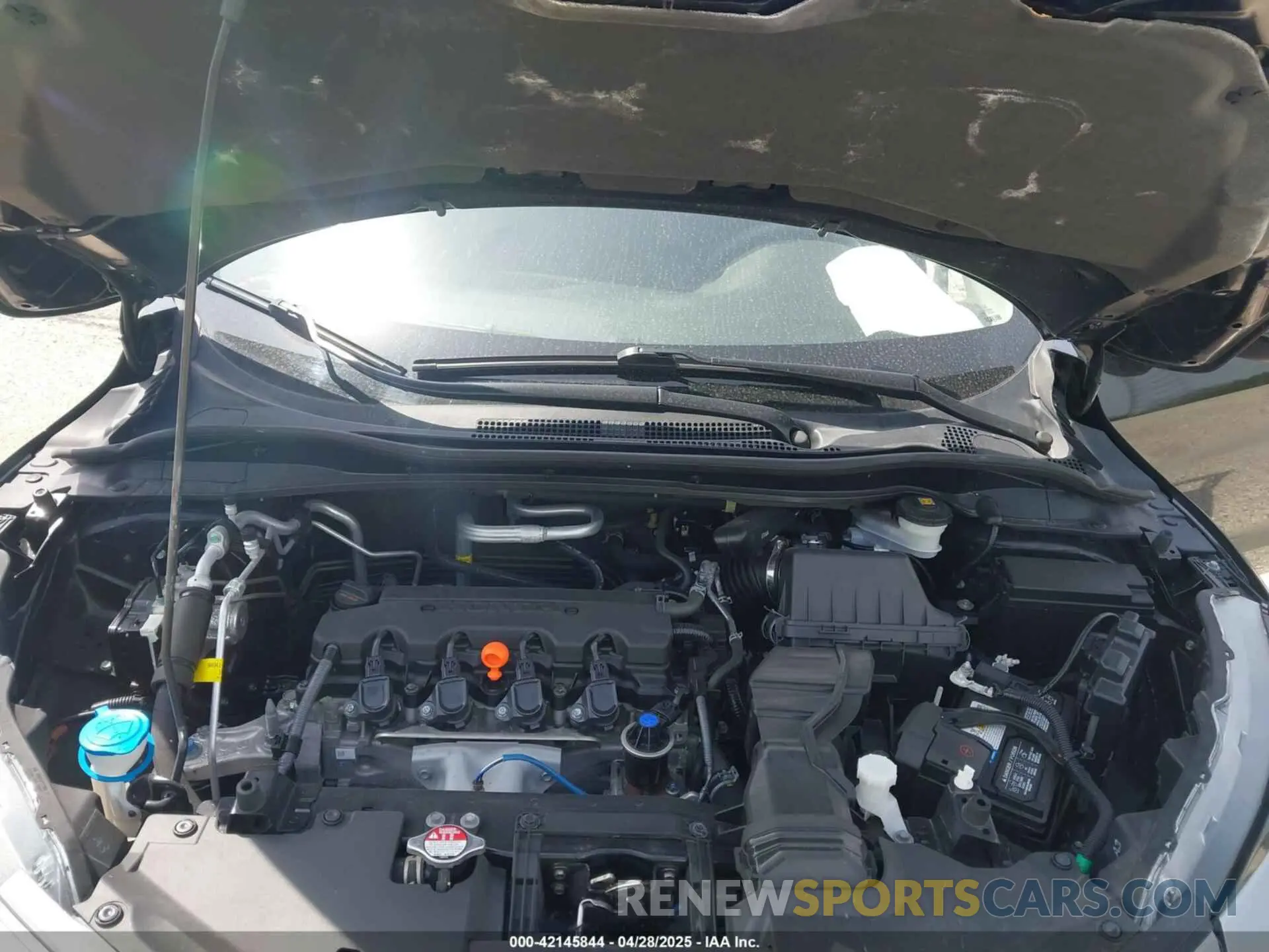 10 Photograph of a damaged car 3CZRU6H38NM736373 HONDA HR-V 2022