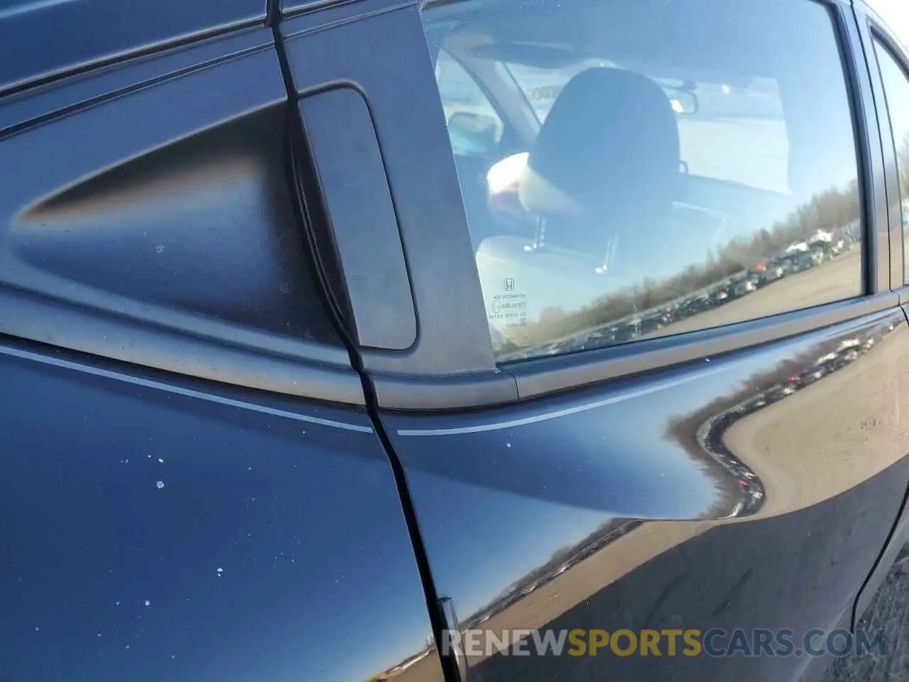 11 Photograph of a damaged car 3CZRU6H38NM748412 HONDA HR-V 2022
