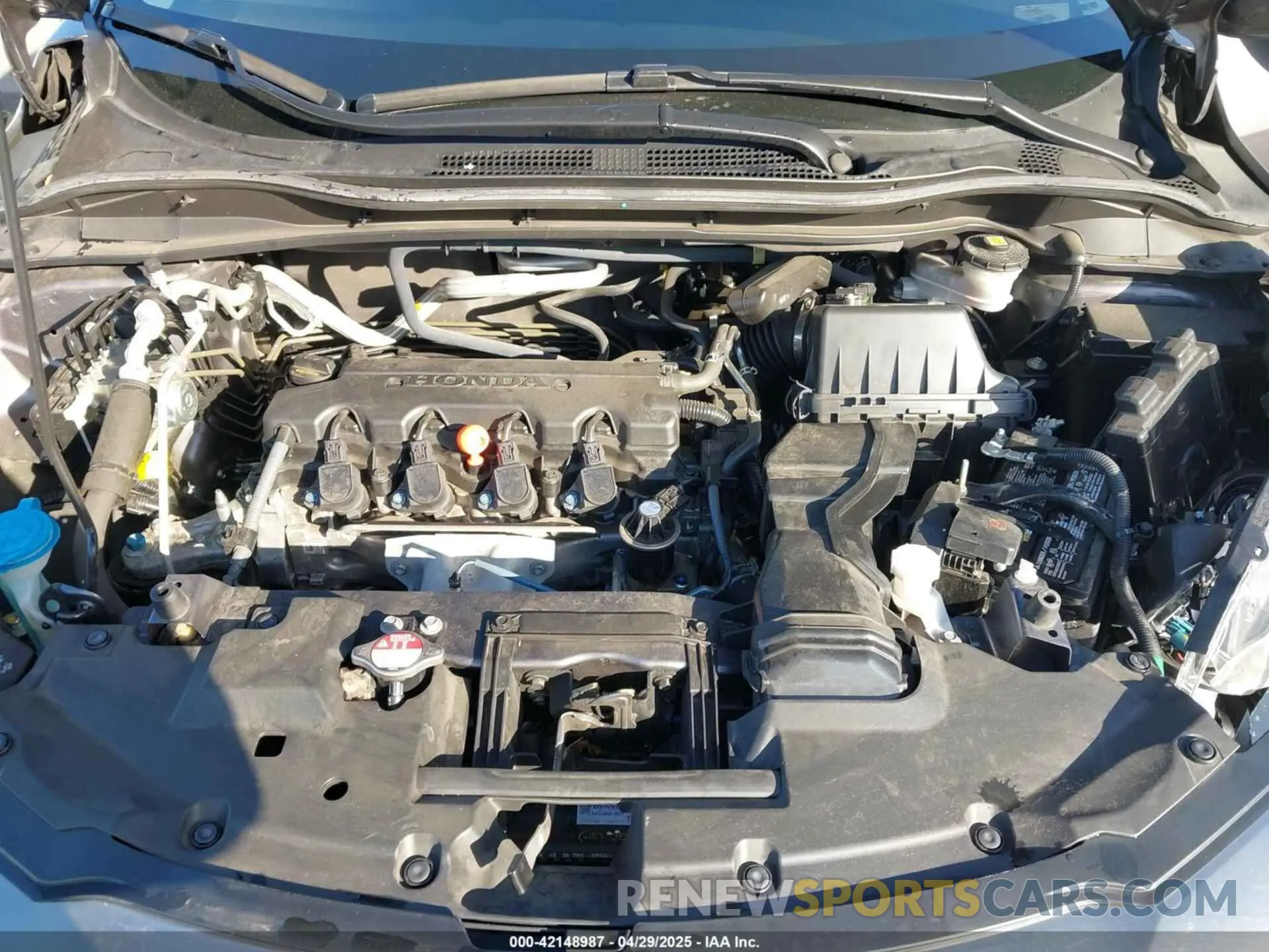 10 Photograph of a damaged car 3CZRU6H50NM704101 HONDA HR-V 2022