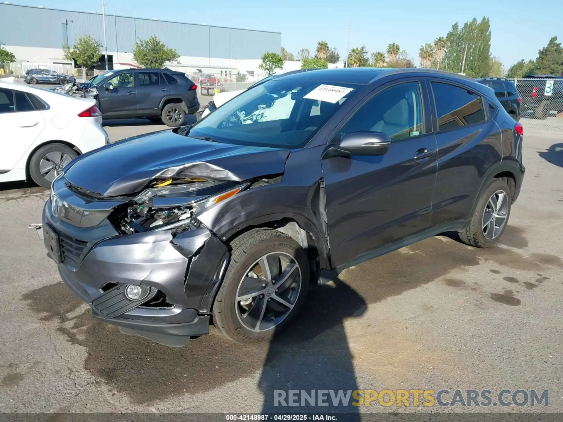2 Photograph of a damaged car 3CZRU6H50NM704101 HONDA HR-V 2022