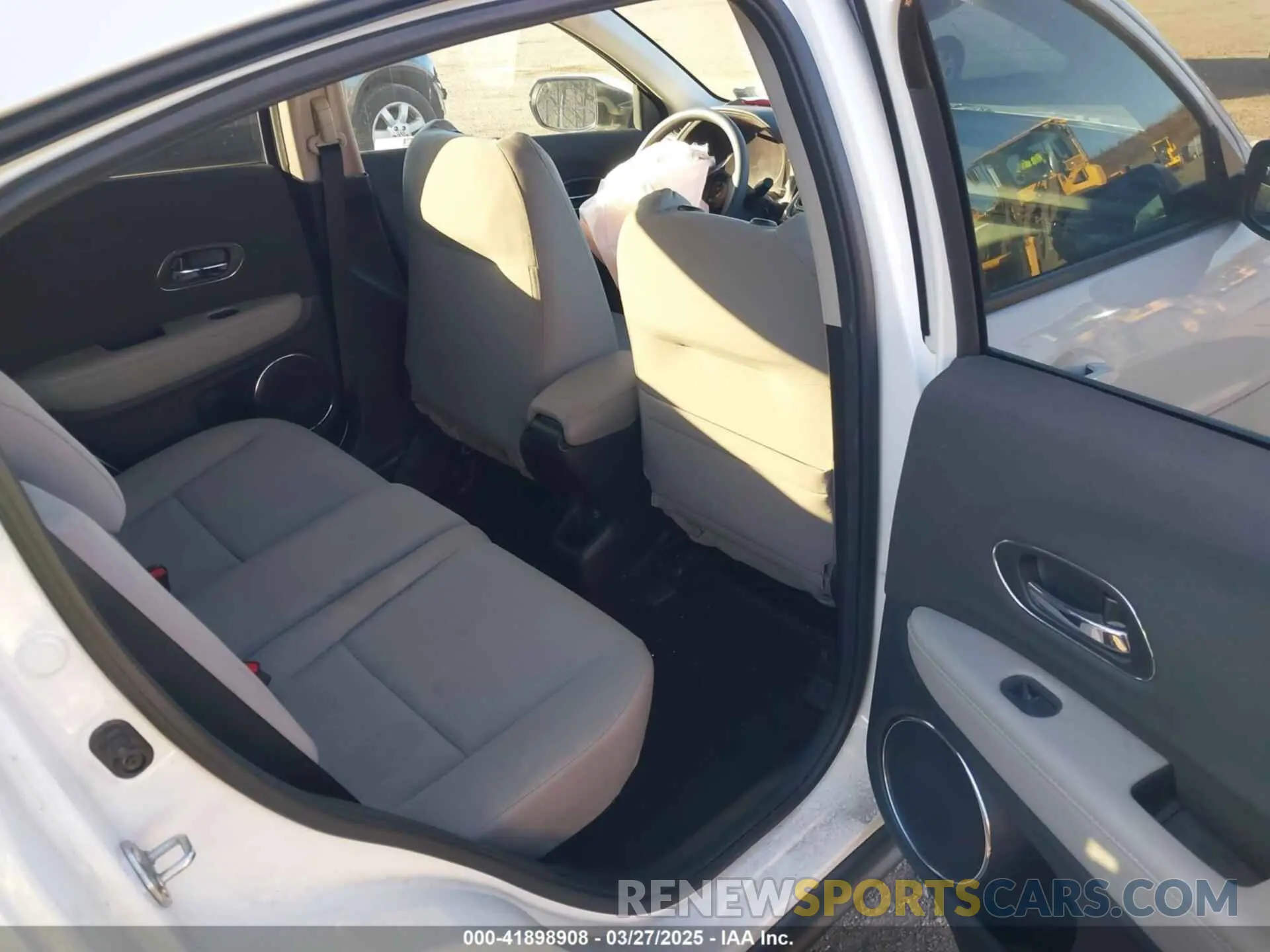 8 Фотография поврежденного автомобиля 3CZRU6H51NM717195 HONDA HR-V 2022
