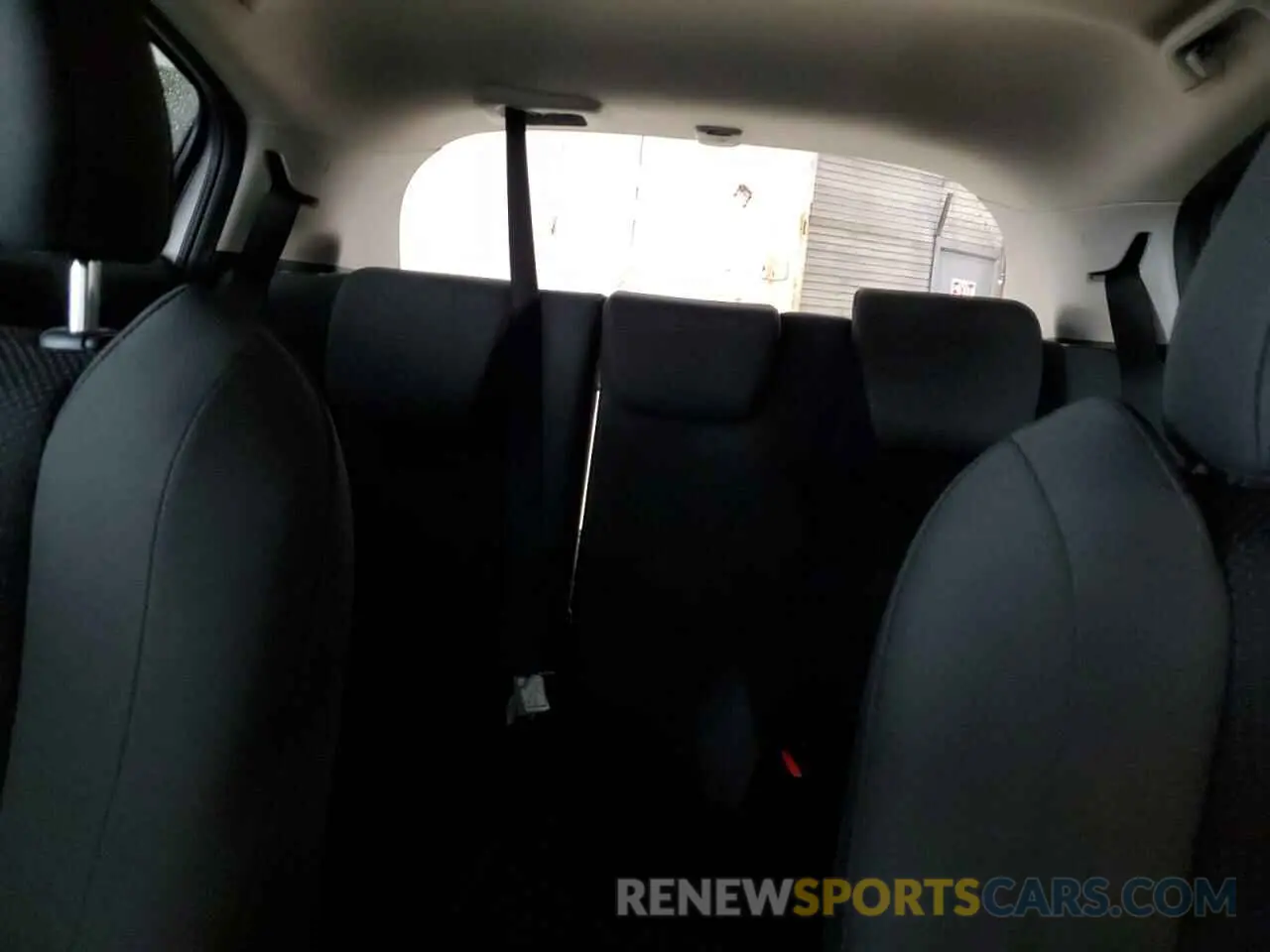 10 Photograph of a damaged car 3CZRU6H51NM748057 HONDA HR-V 2022