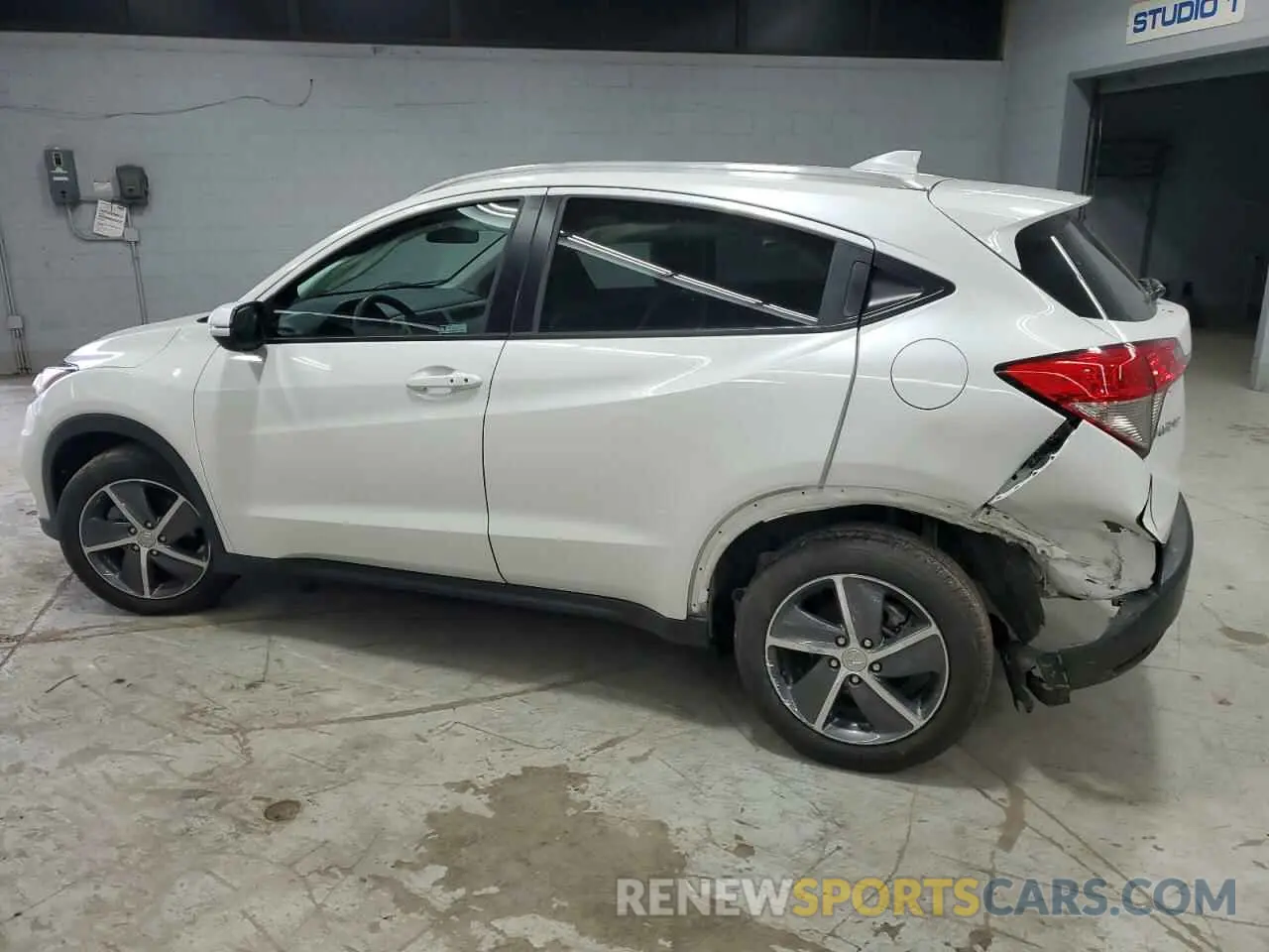 2 Фотография поврежденного автомобиля 3CZRU6H52NM730098 HONDA HR-V 2022