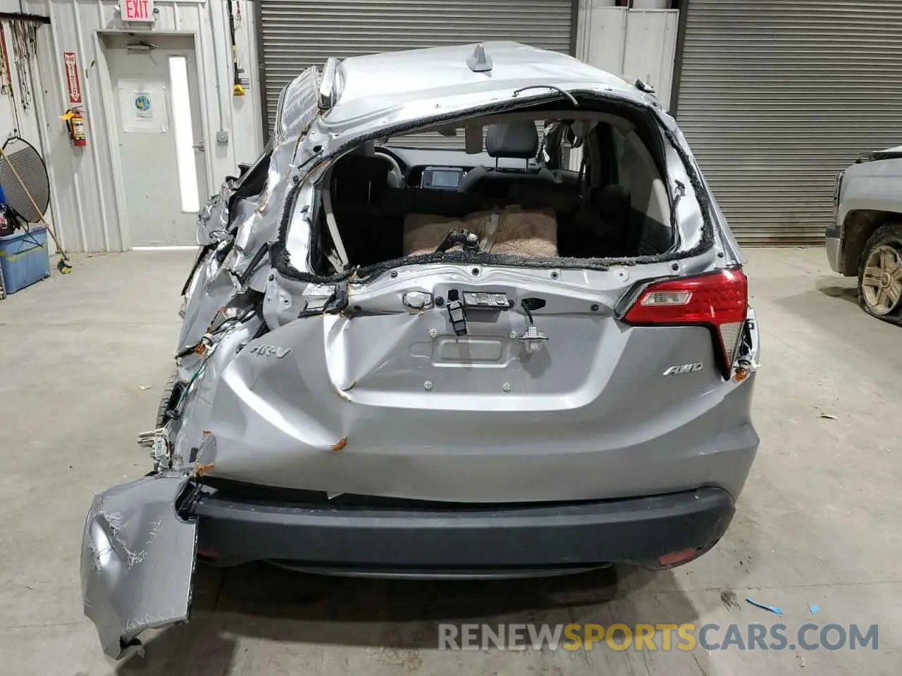 6 Фотография поврежденного автомобиля 3CZRU6H52NM760055 HONDA HR-V 2022