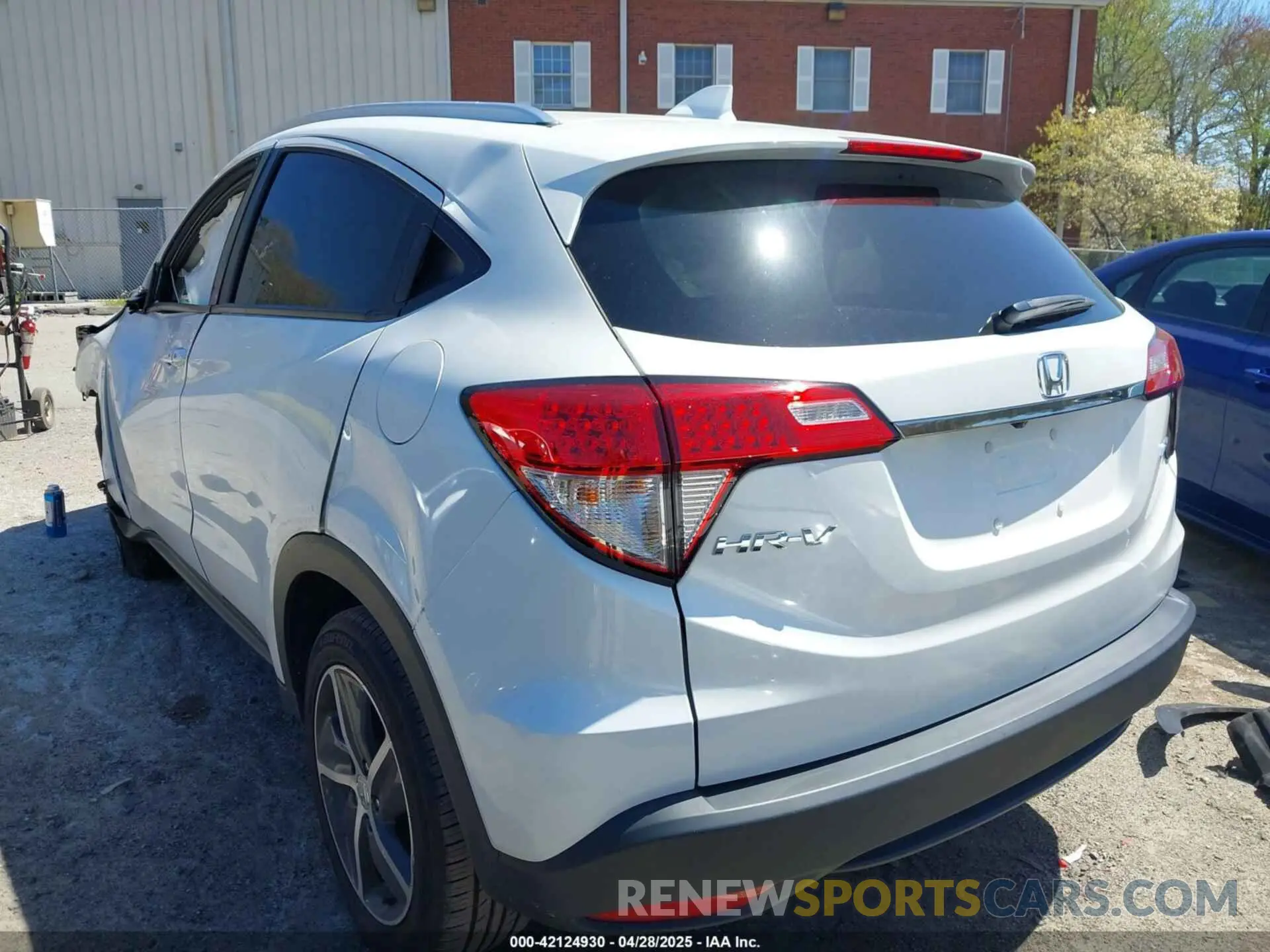 3 Photograph of a damaged car 3CZRU6H54NM742026 HONDA HR-V 2022