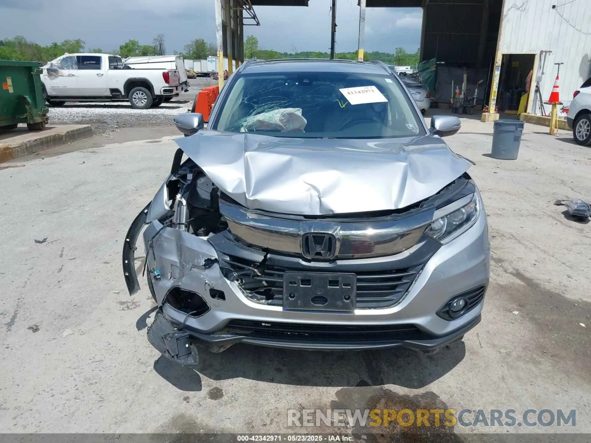 13 Photograph of a damaged car 3CZRU6H54NM752152 HONDA HR-V 2022