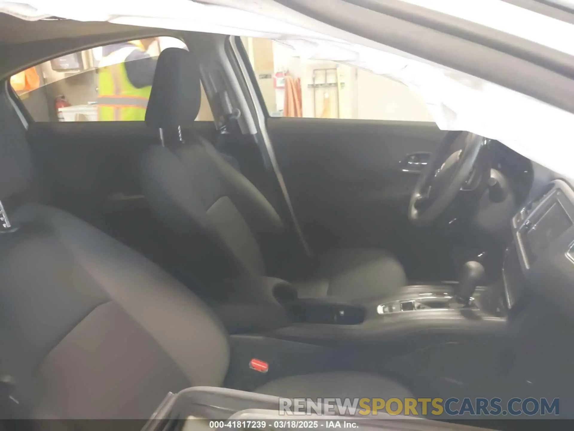 5 Photograph of a damaged car 3CZRU6H54NM755391 HONDA HR-V 2022