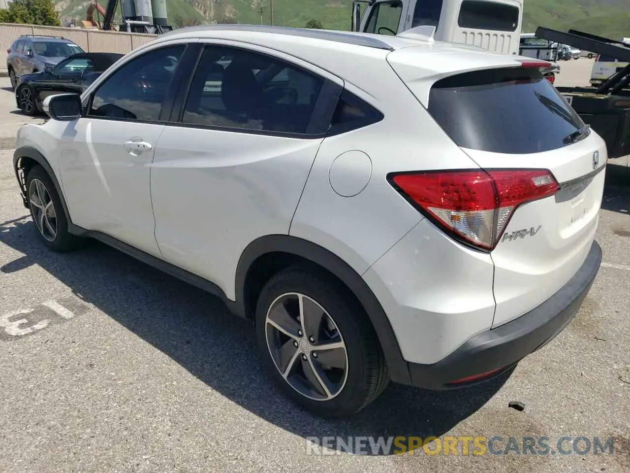 2 Photograph of a damaged car 3CZRU6H55NM752595 HONDA HR-V 2022