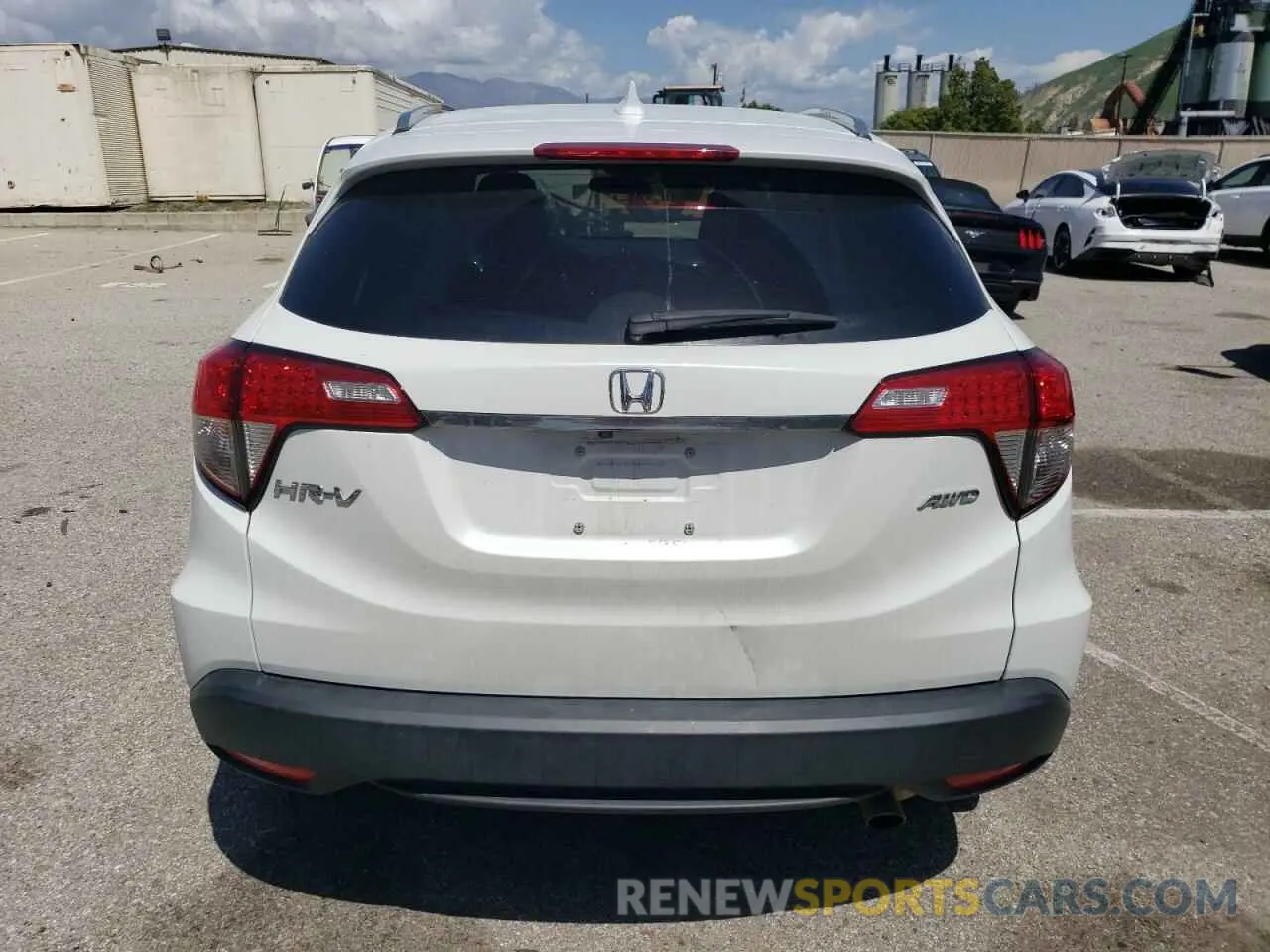 6 Photograph of a damaged car 3CZRU6H55NM752595 HONDA HR-V 2022