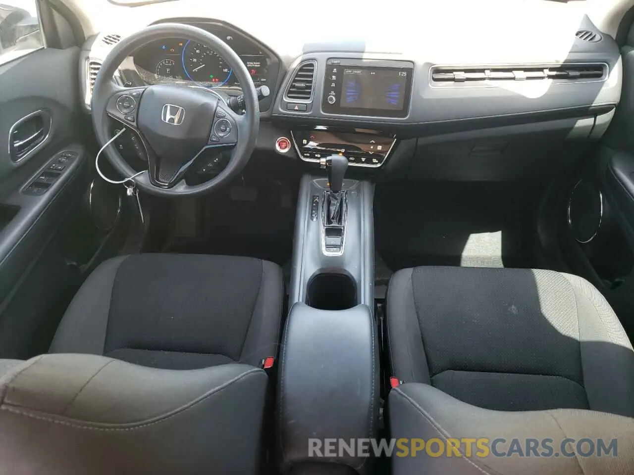 8 Photograph of a damaged car 3CZRU6H55NM752595 HONDA HR-V 2022
