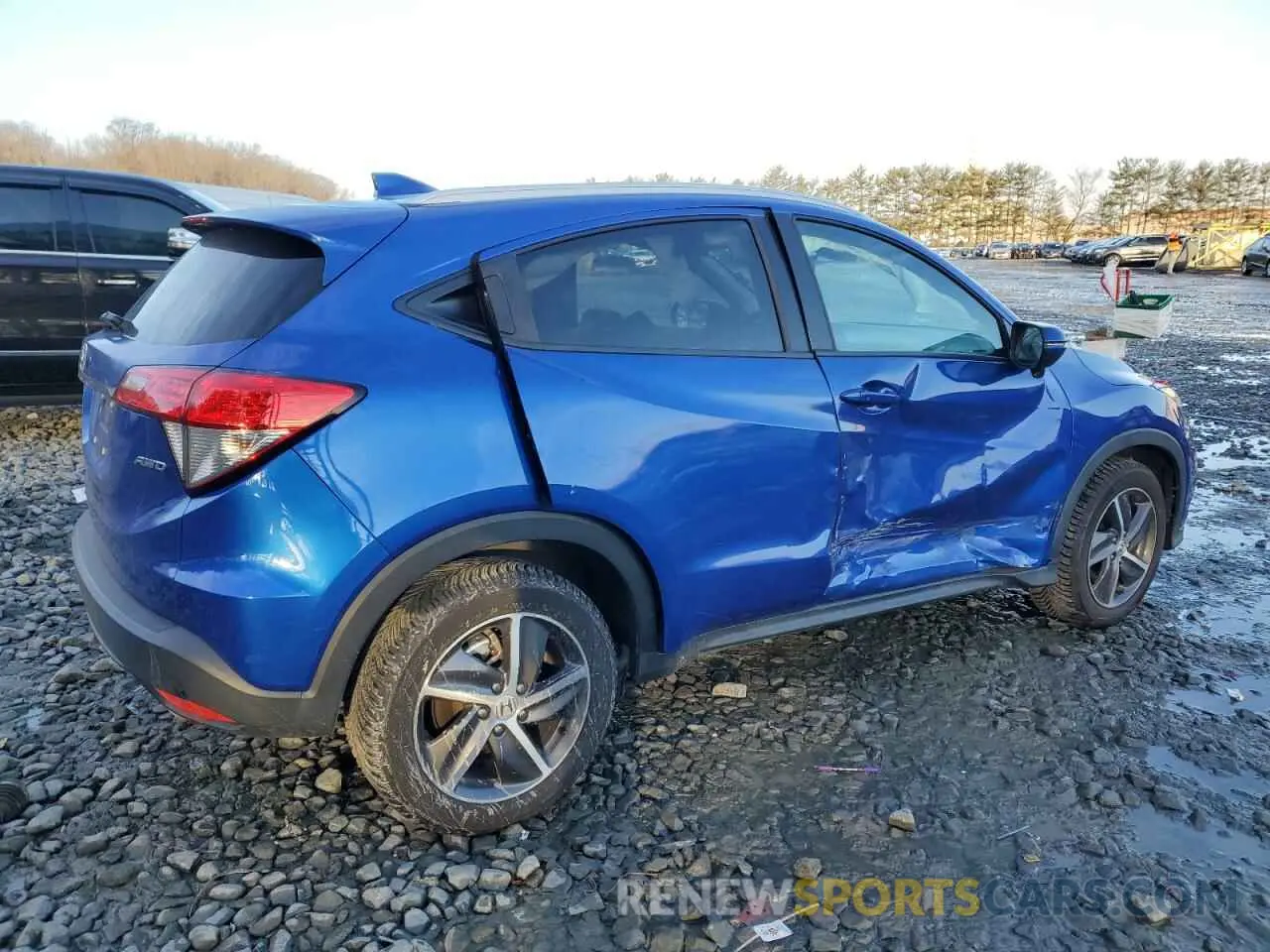 3 Photograph of a damaged car 3CZRU6H56NM702479 HONDA HR-V 2022