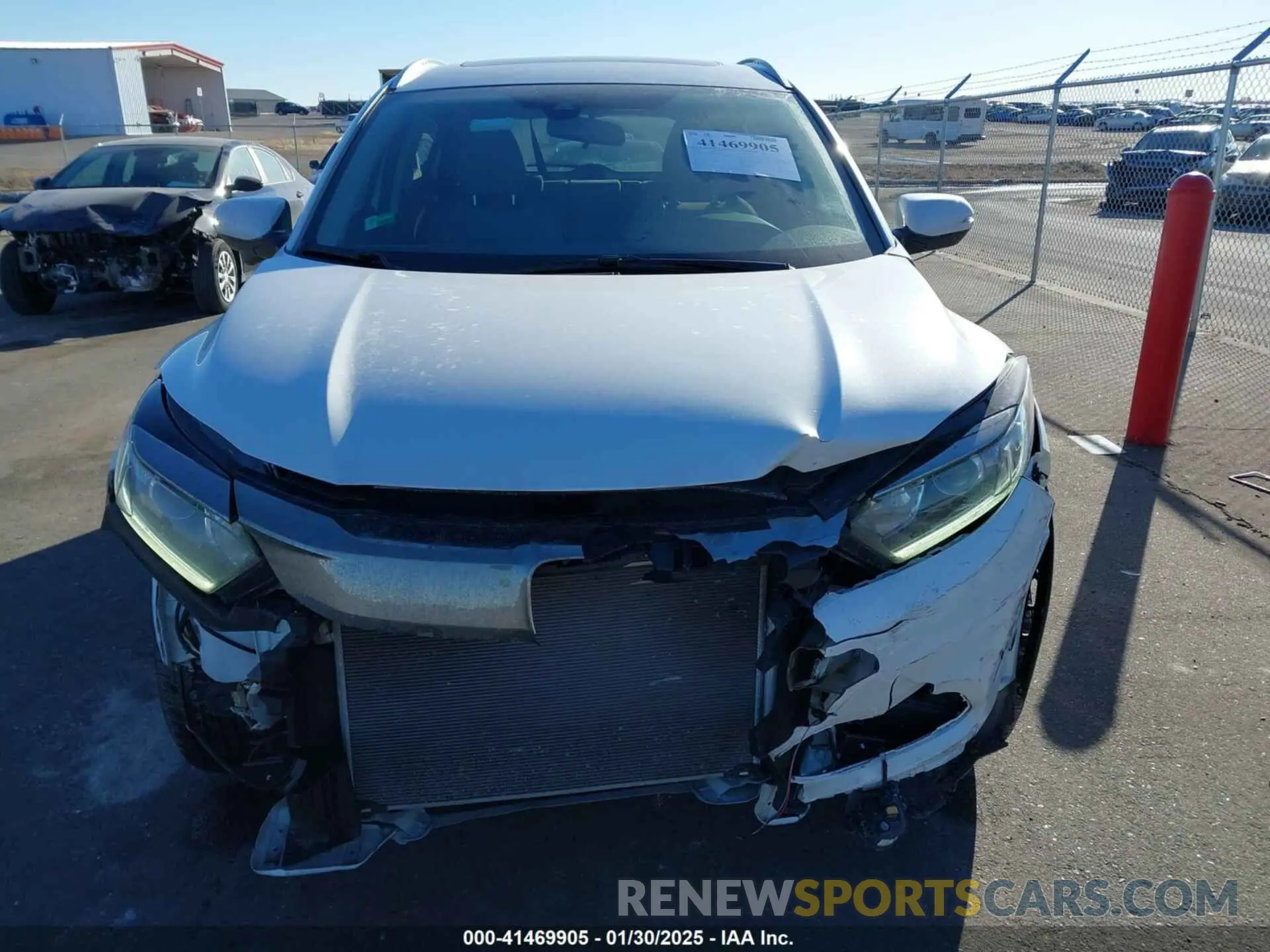 12 Photograph of a damaged car 3CZRU6H56NM719119 HONDA HR-V 2022