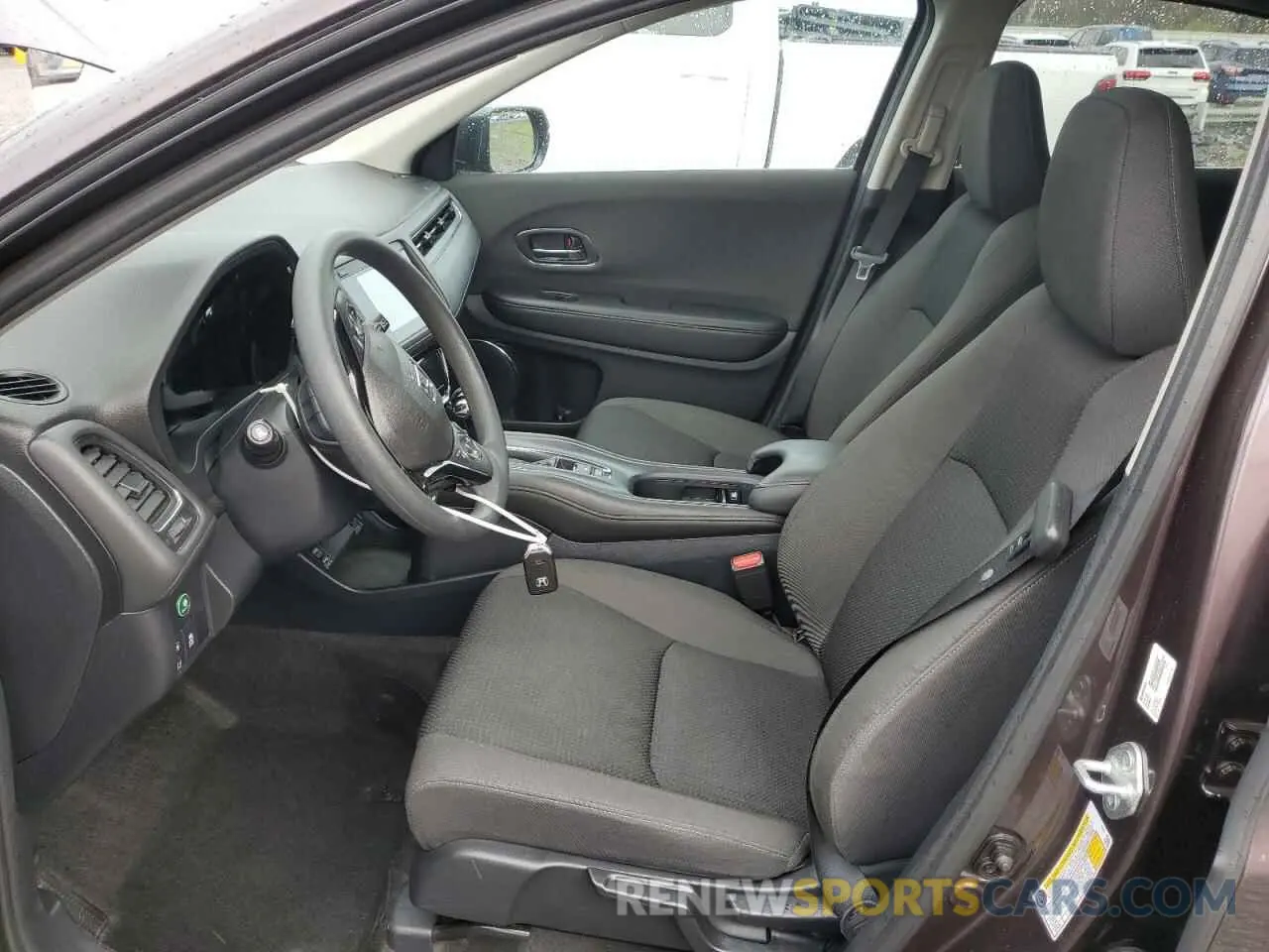 7 Photograph of a damaged car 3CZRU6H56NM743968 HONDA HR-V 2022