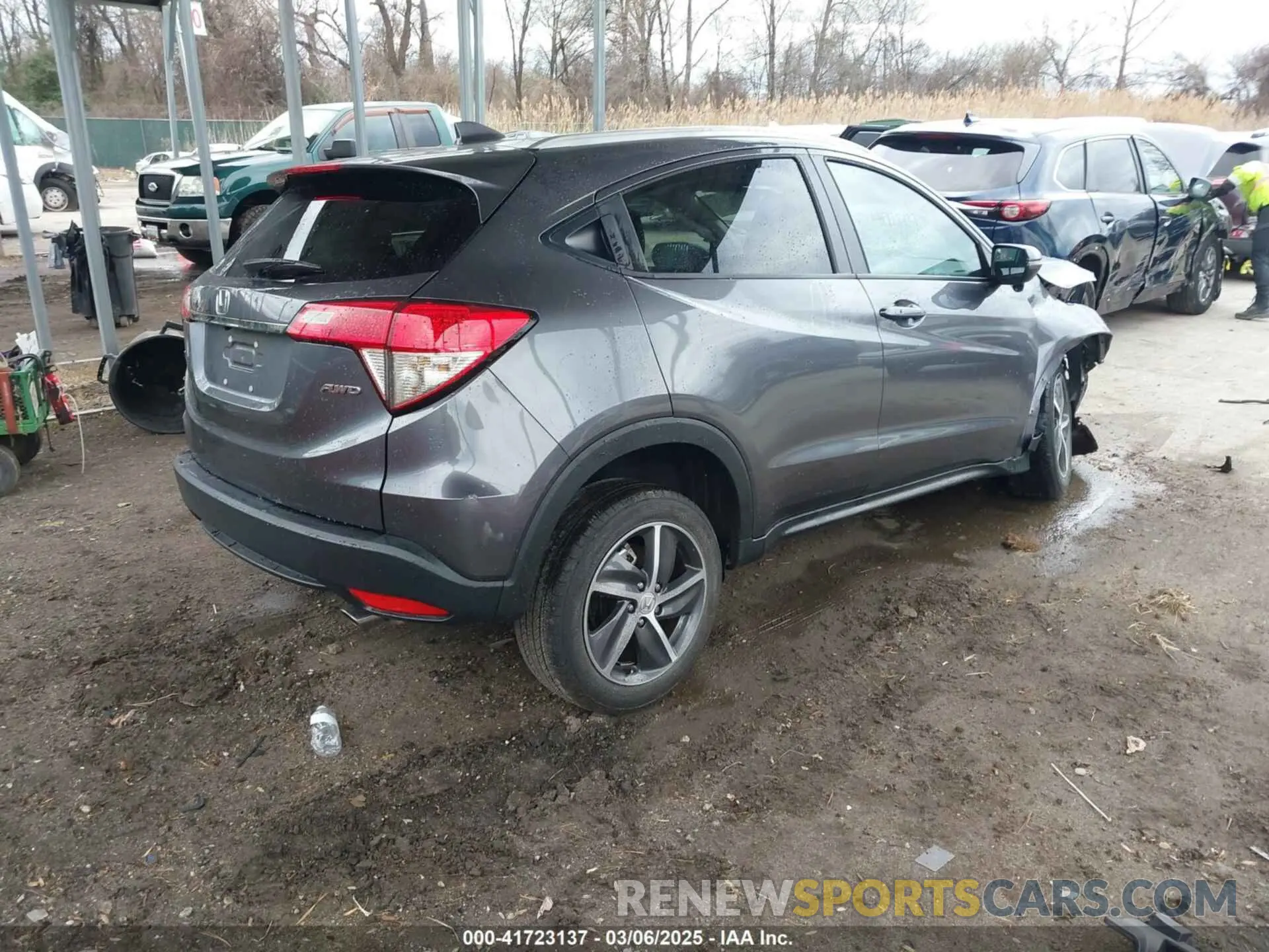 4 Фотография поврежденного автомобиля 3CZRU6H57NM753022 HONDA HR-V 2022