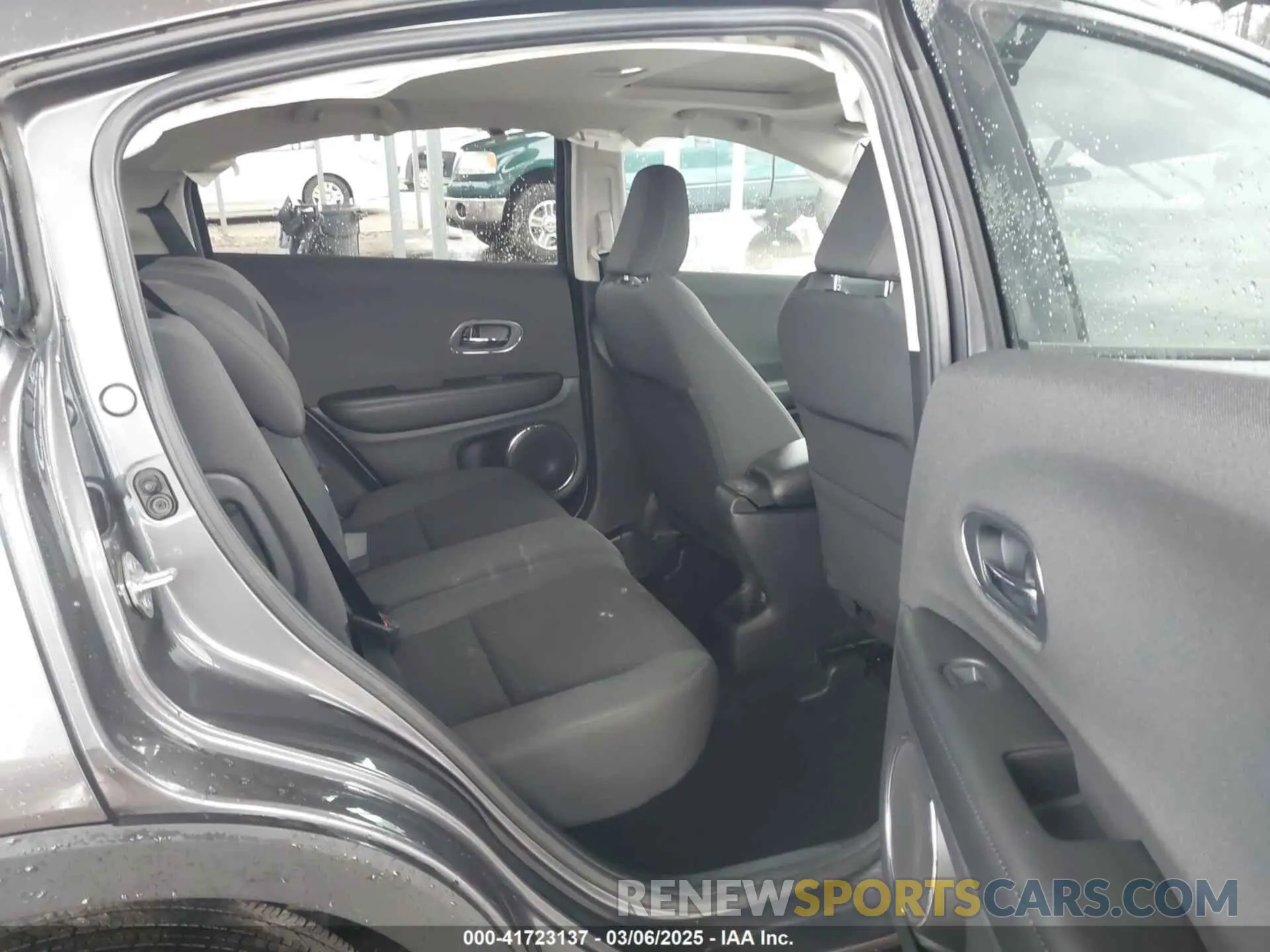 8 Фотография поврежденного автомобиля 3CZRU6H57NM753022 HONDA HR-V 2022