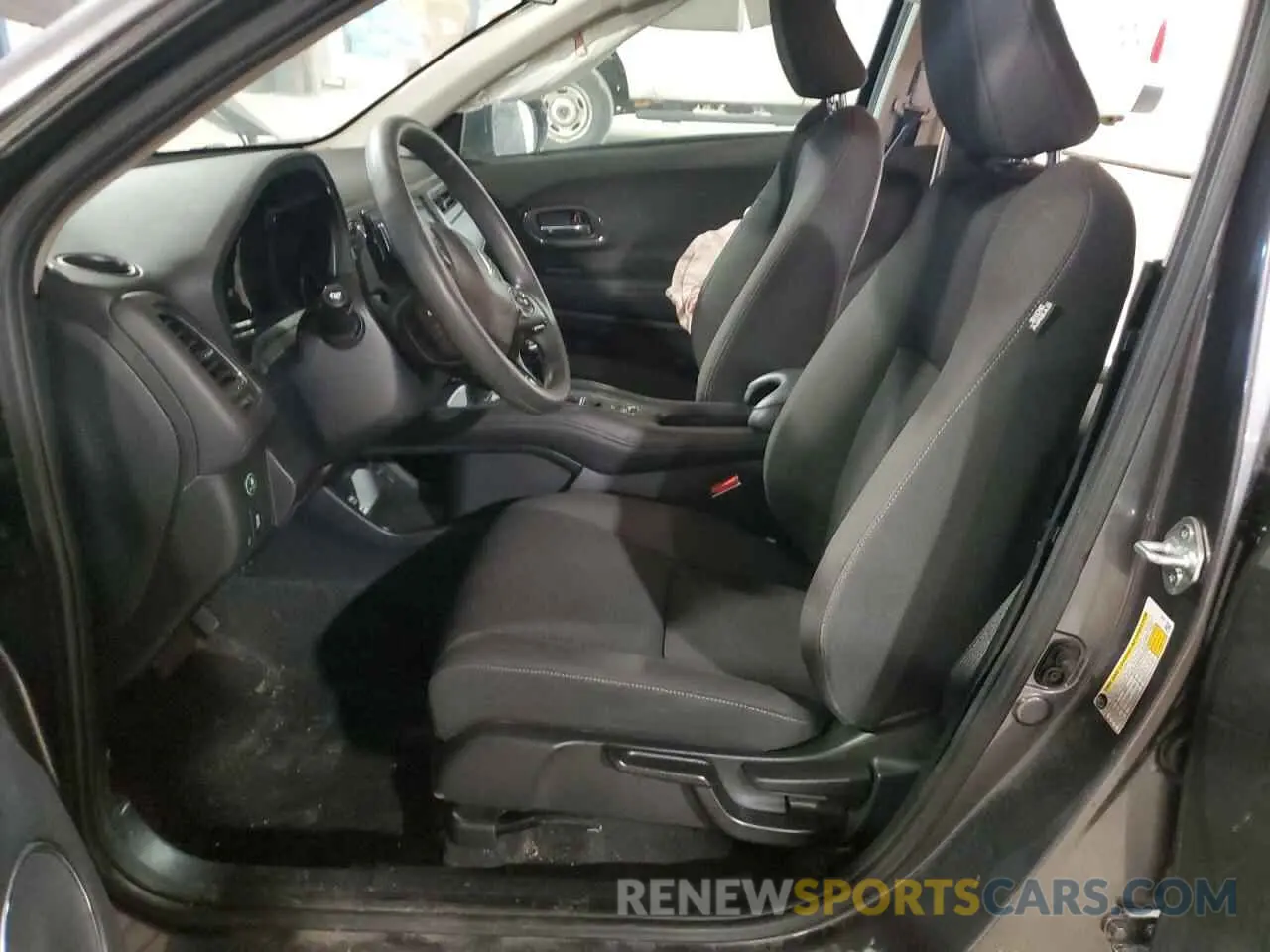 7 Photograph of a damaged car 3CZRU6H58NM752218 HONDA HR-V 2022