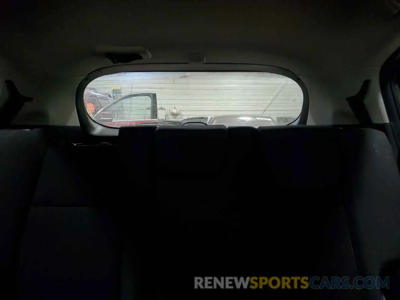 10 Photograph of a damaged car 3CZRU6H59NM750011 HONDA HR-V 2022