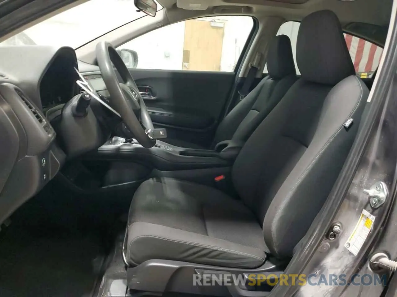 7 Photograph of a damaged car 3CZRU6H59NM750011 HONDA HR-V 2022