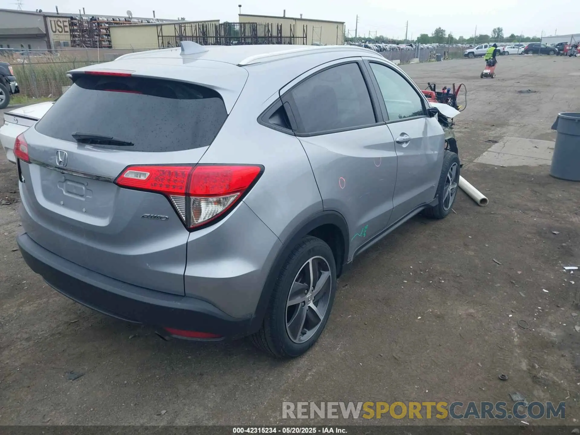 4 Фотография поврежденного автомобиля 3CZRU6H73NM747607 HONDA HR-V 2022