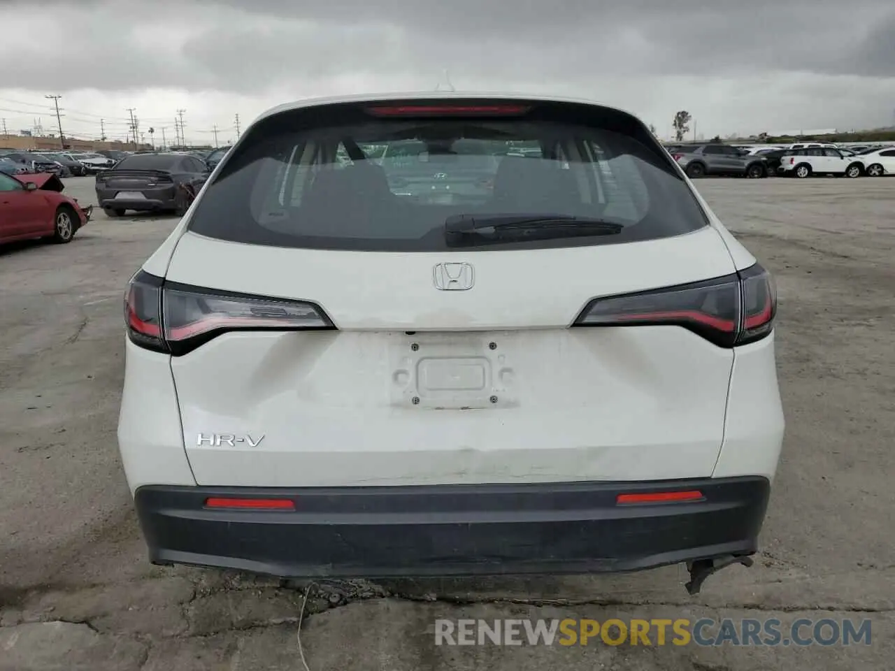 6 Photograph of a damaged car 3CZRZ1H30PM737766 HONDA HR-V 2023