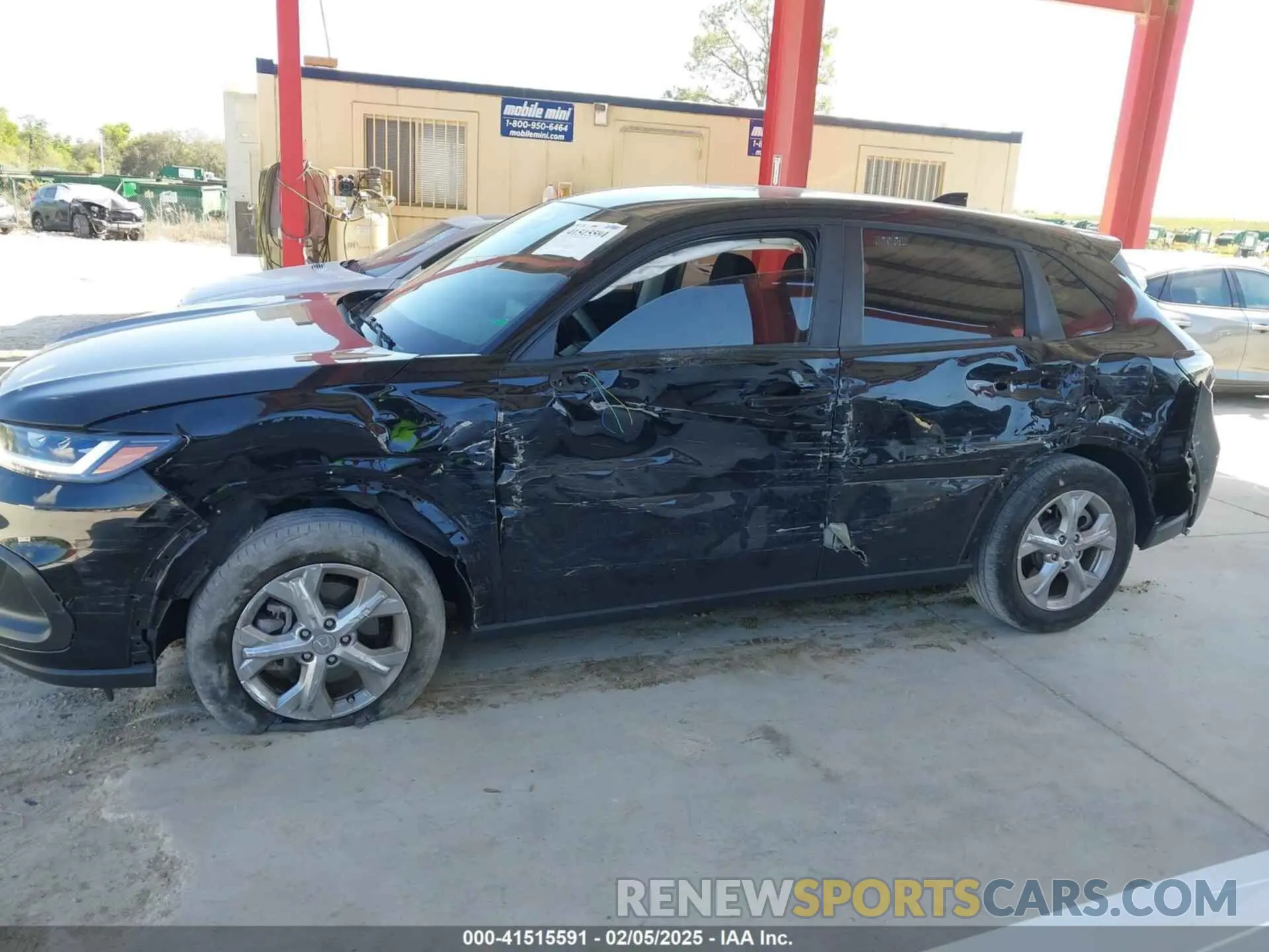 15 Photograph of a damaged car 3CZRZ1H30PM742420 HONDA HR-V 2023