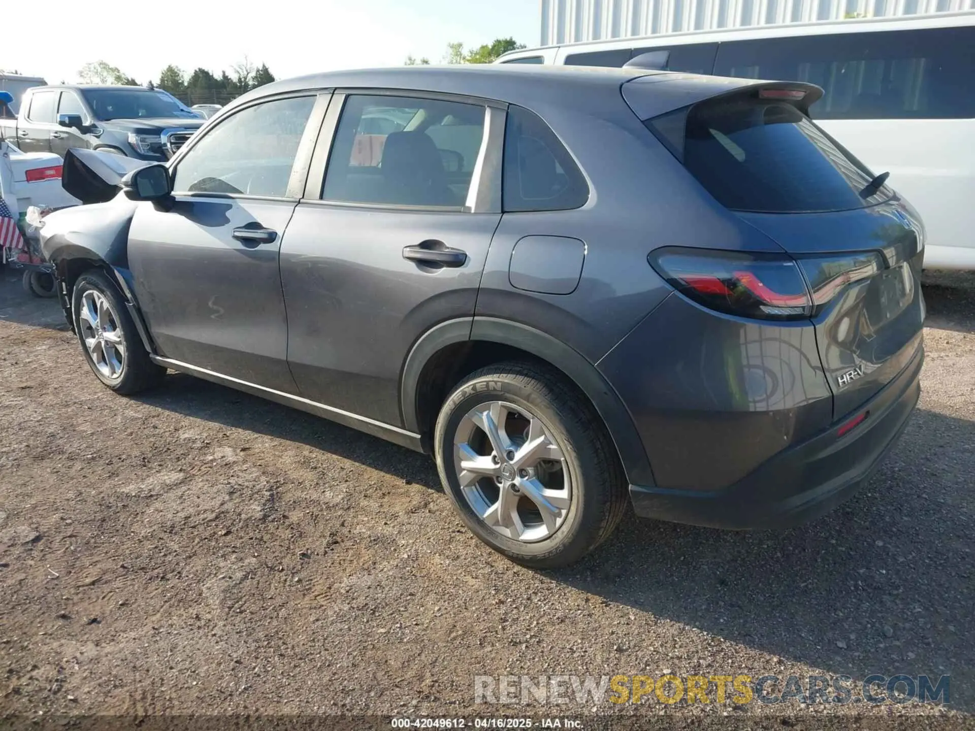 3 Photograph of a damaged car 3CZRZ1H31PM743253 HONDA HR-V 2023