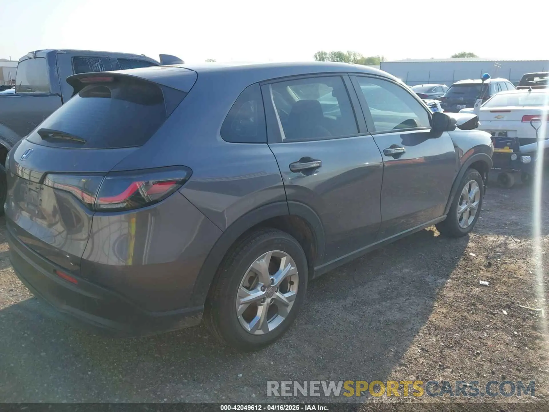 4 Photograph of a damaged car 3CZRZ1H31PM743253 HONDA HR-V 2023