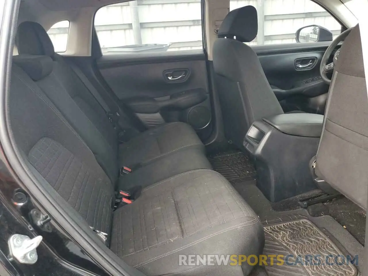 10 Photograph of a damaged car 3CZRZ1H32PM734089 HONDA HR-V 2023