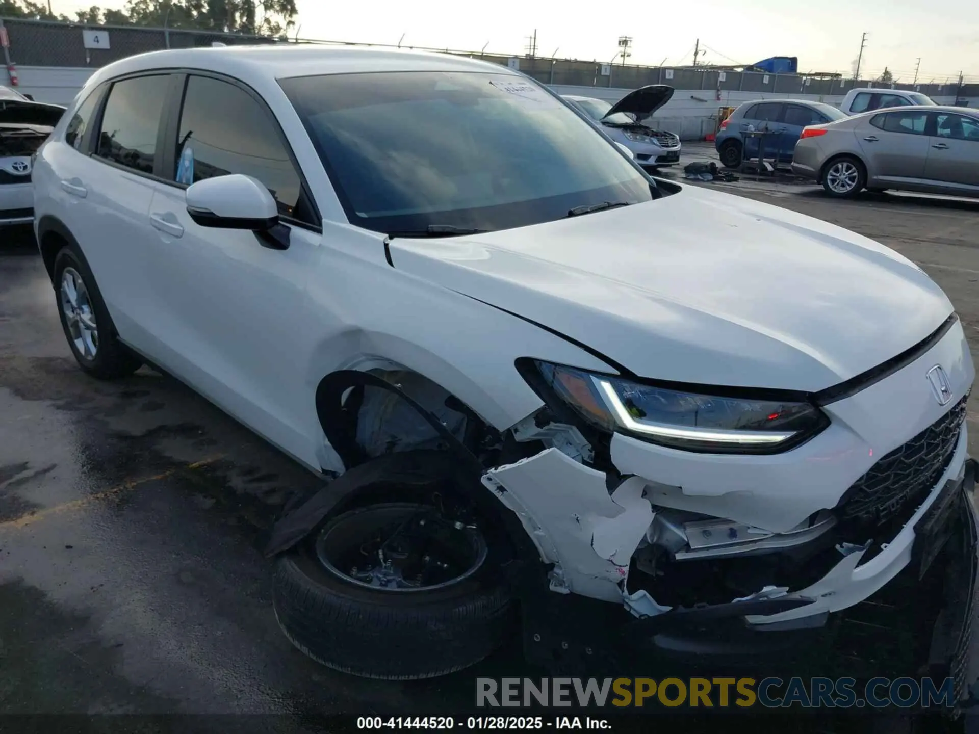 6 Фотография поврежденного автомобиля 3CZRZ1H32PM739454 HONDA HR-V 2023