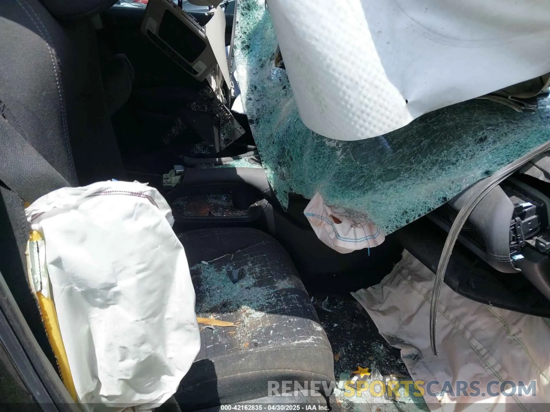 5 Photograph of a damaged car 3CZRZ1H32PM742306 HONDA HR-V 2023