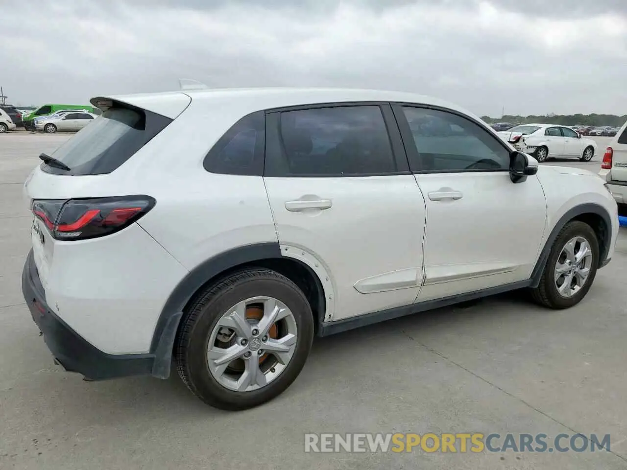 3 Photograph of a damaged car 3CZRZ1H34PM704706 HONDA HR-V 2023