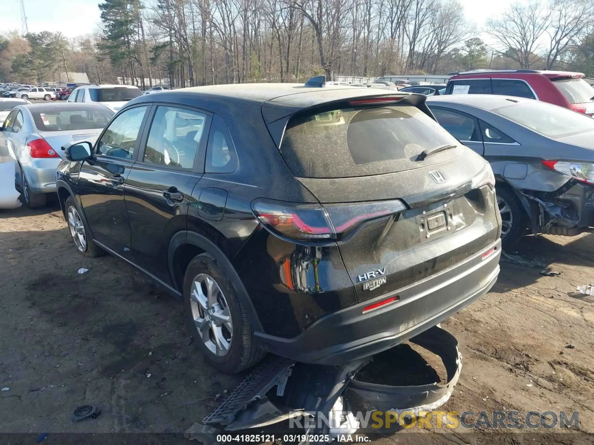 3 Фотография поврежденного автомобиля 3CZRZ1H39PM708833 HONDA HR-V 2023