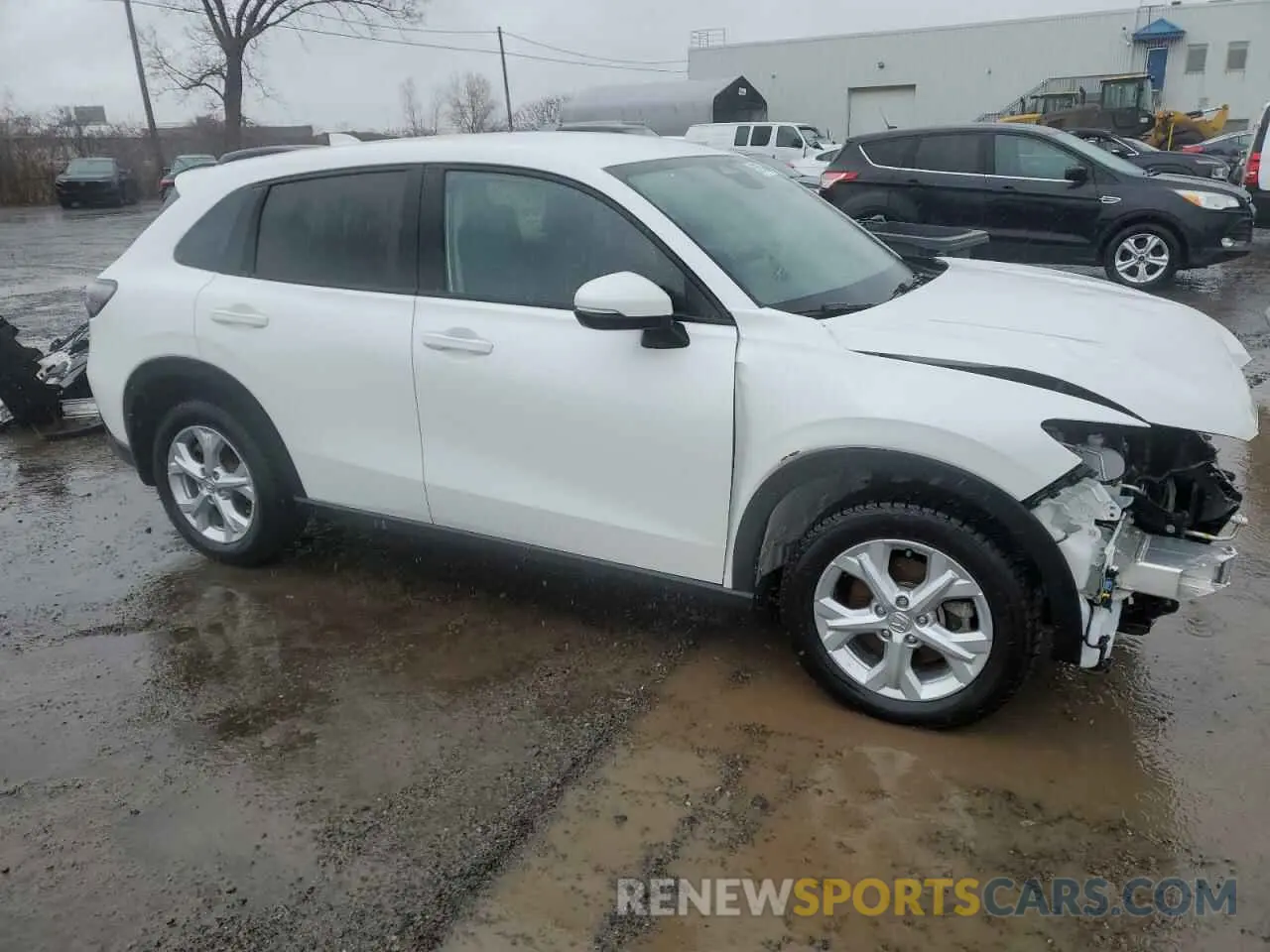 4 Photograph of a damaged car 3CZRZ1H3XPM100478 HONDA HR-V 2023