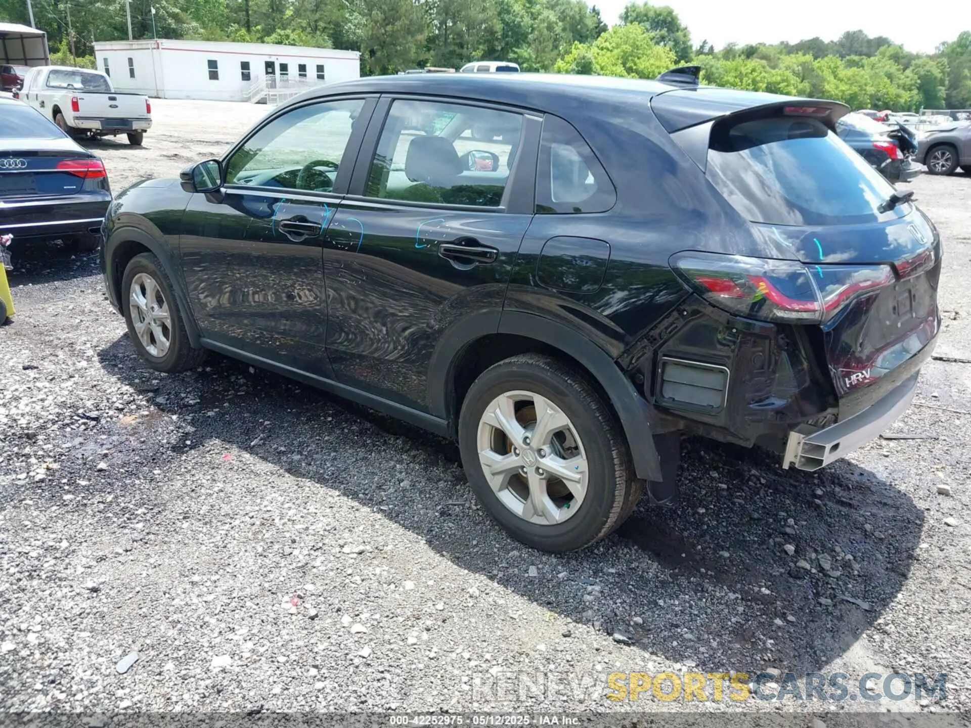 3 Фотография поврежденного автомобиля 3CZRZ1H3XPM704984 HONDA HR-V 2023