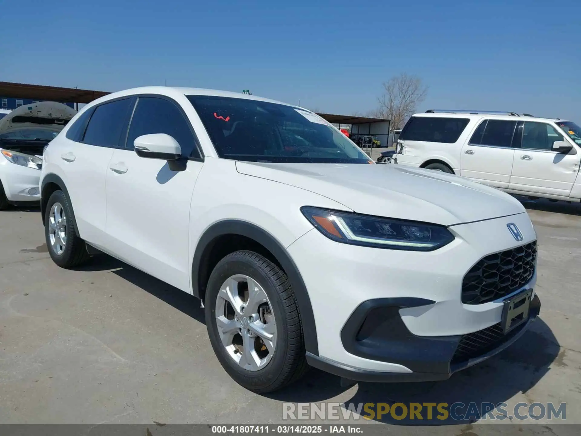 1 Photograph of a damaged car 3CZRZ1H3XPM729352 HONDA HR-V 2023