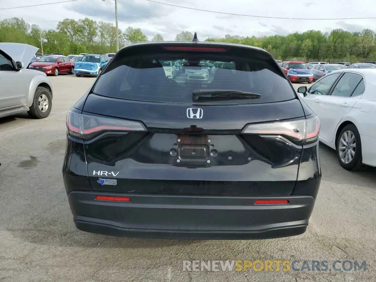 6 Photograph of a damaged car 3CZRZ1H3XPM739380 HONDA HR-V 2023