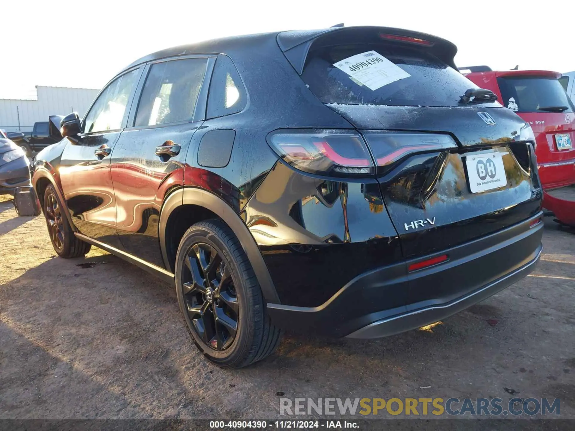 3 Photograph of a damaged car 3CZRZ1H51PM736708 HONDA HR-V 2023