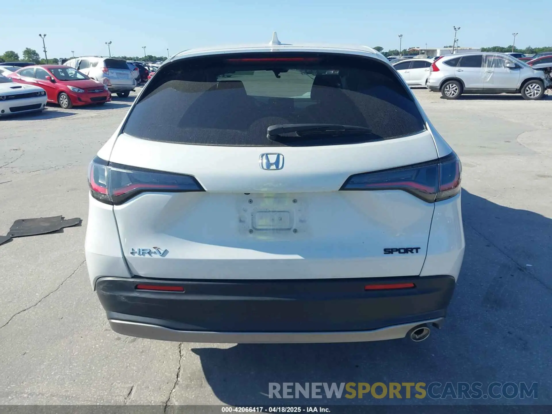 16 Photograph of a damaged car 3CZRZ1H53PM719263 HONDA HR-V 2023