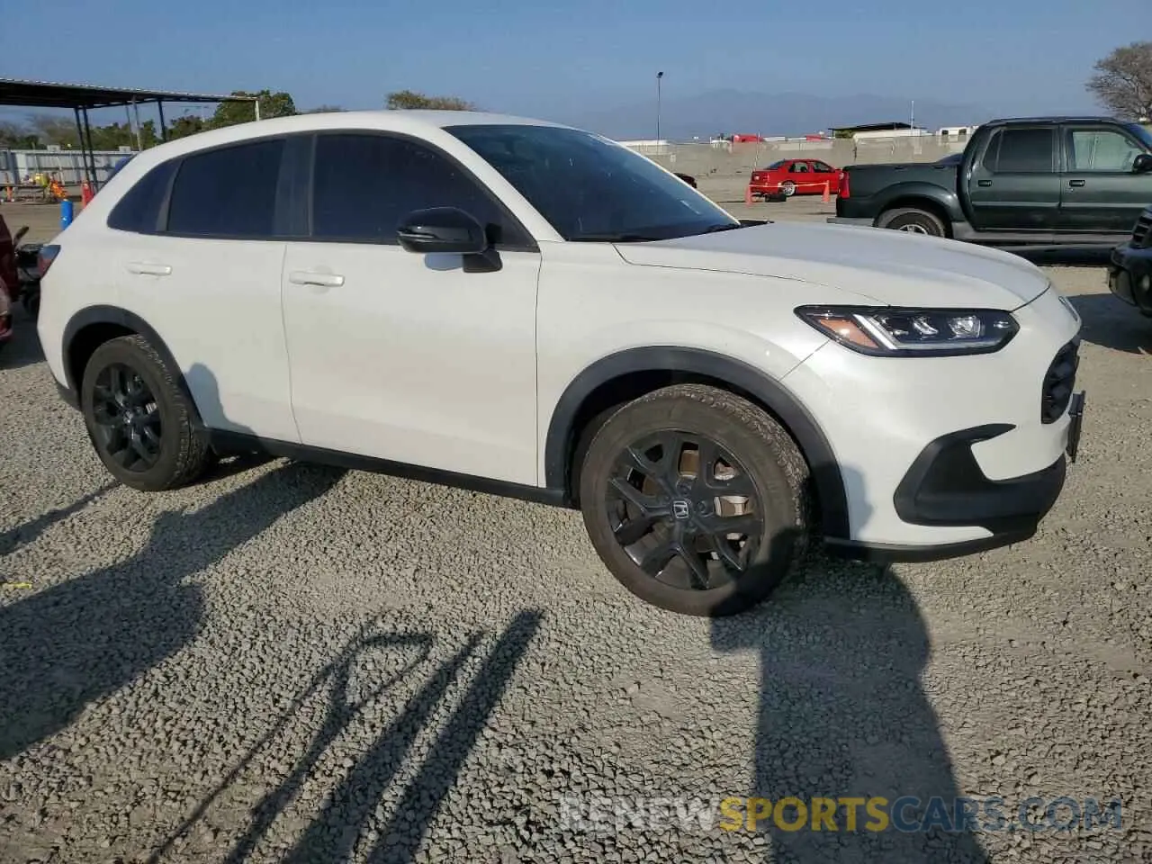 4 Photograph of a damaged car 3CZRZ1H54PM720499 HONDA HR-V 2023