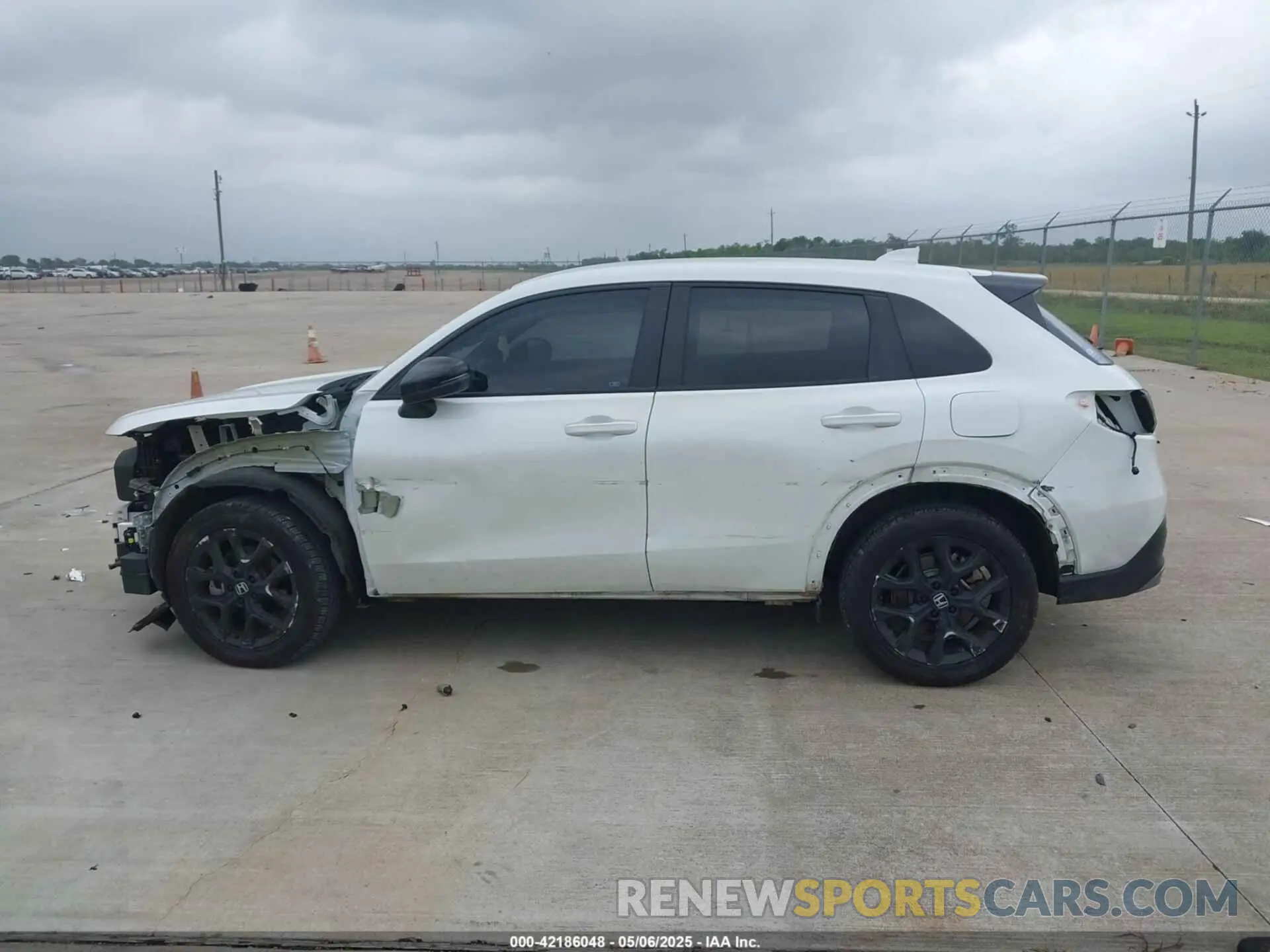 14 Photograph of a damaged car 3CZRZ1H54PM726271 HONDA HR-V 2023