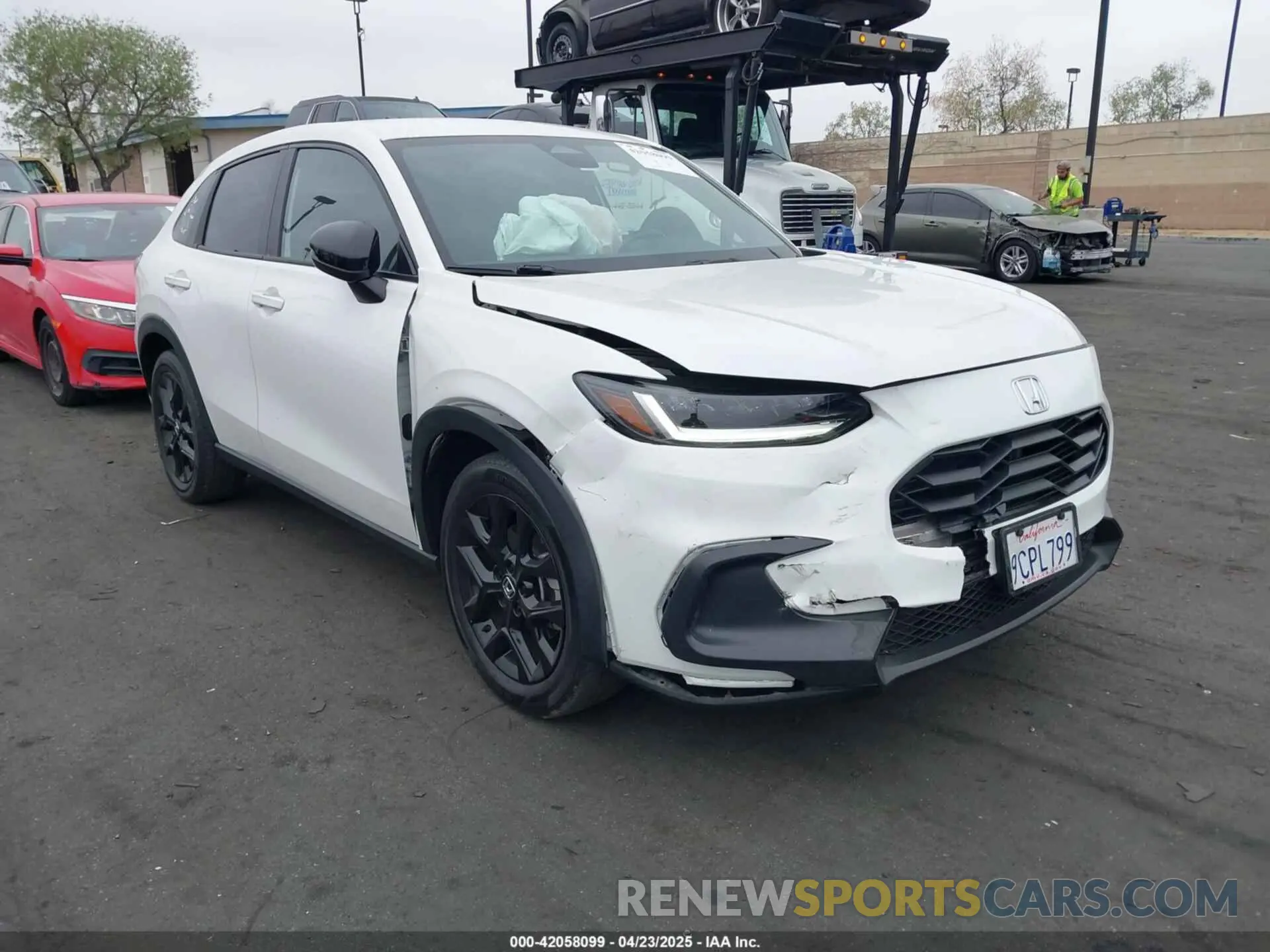 1 Photograph of a damaged car 3CZRZ1H55PM704022 HONDA HR-V 2023