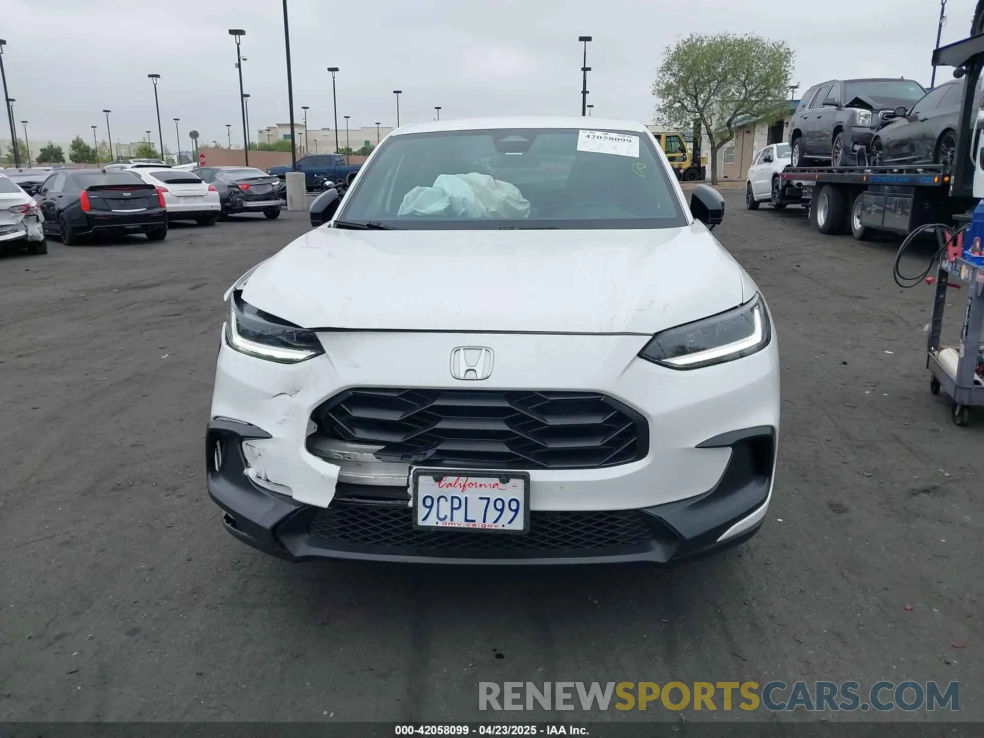 13 Photograph of a damaged car 3CZRZ1H55PM704022 HONDA HR-V 2023