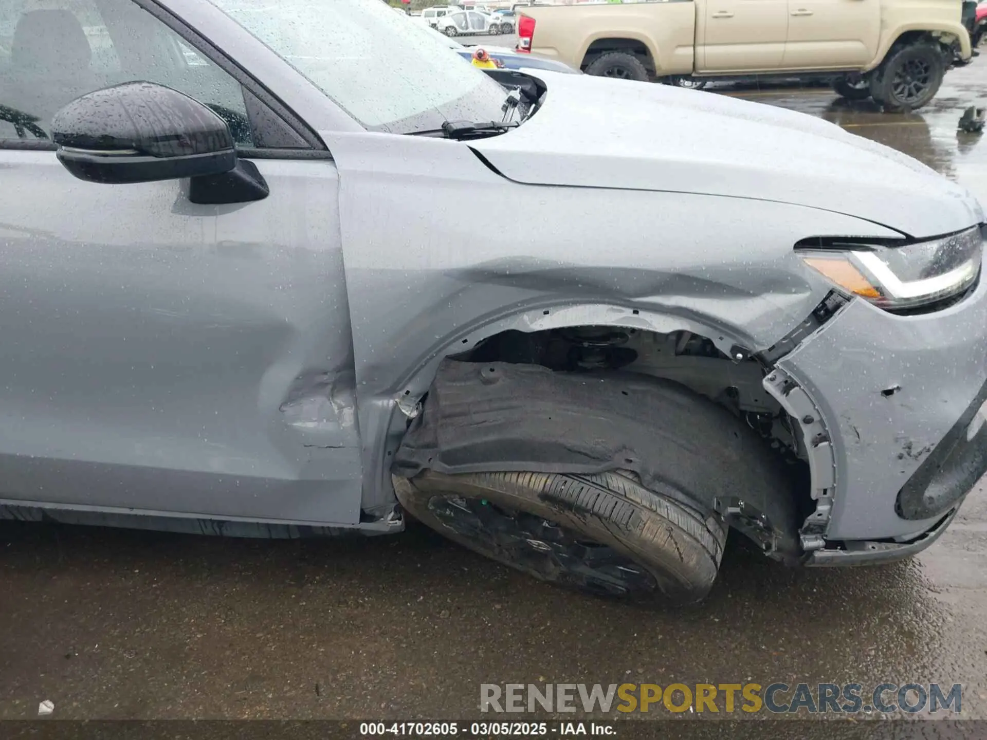 17 Photograph of a damaged car 3CZRZ1H57PM724725 HONDA HR-V 2023