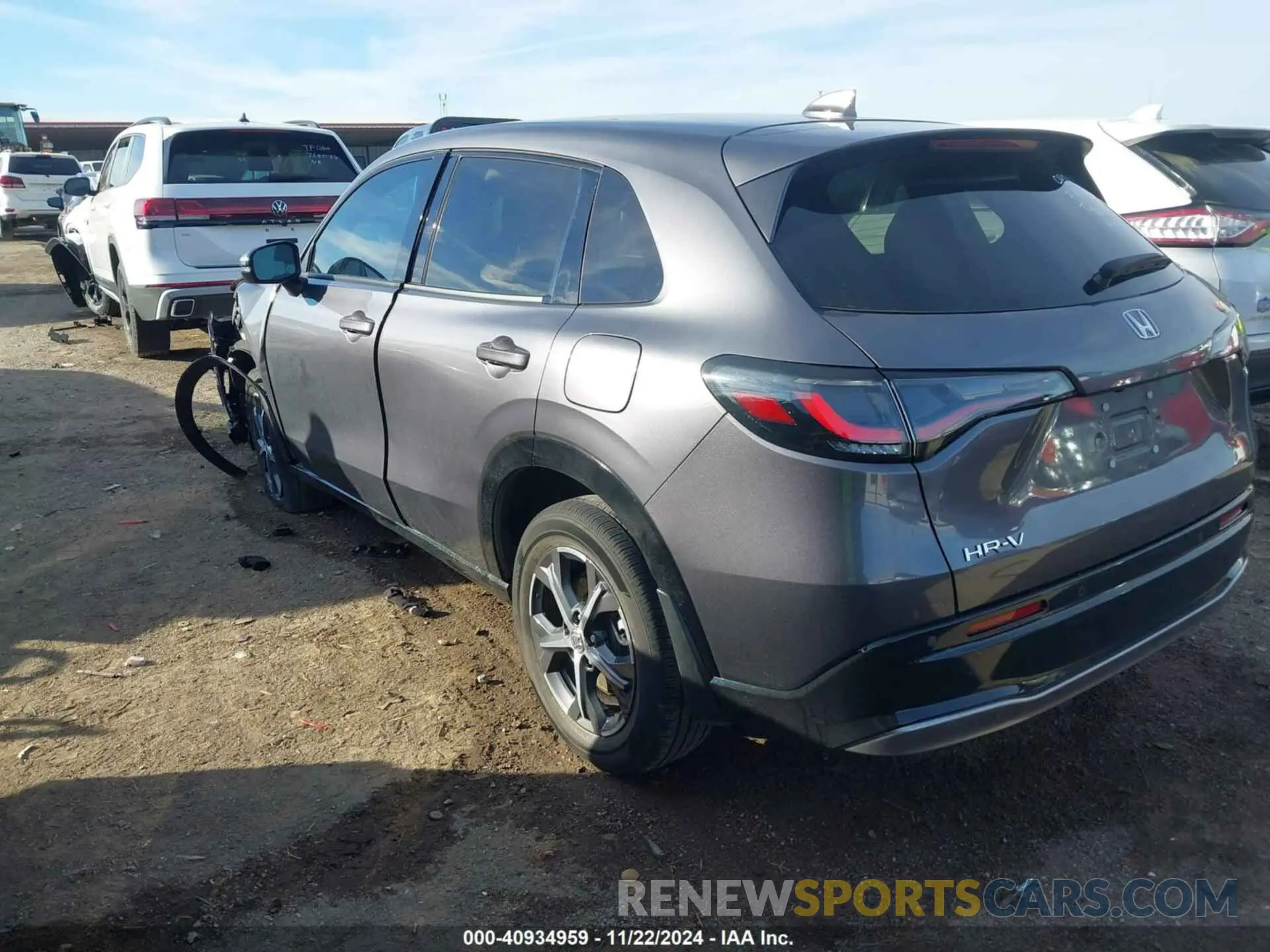 3 Photograph of a damaged car 3CZRZ1H70PM735938 HONDA HR-V 2023