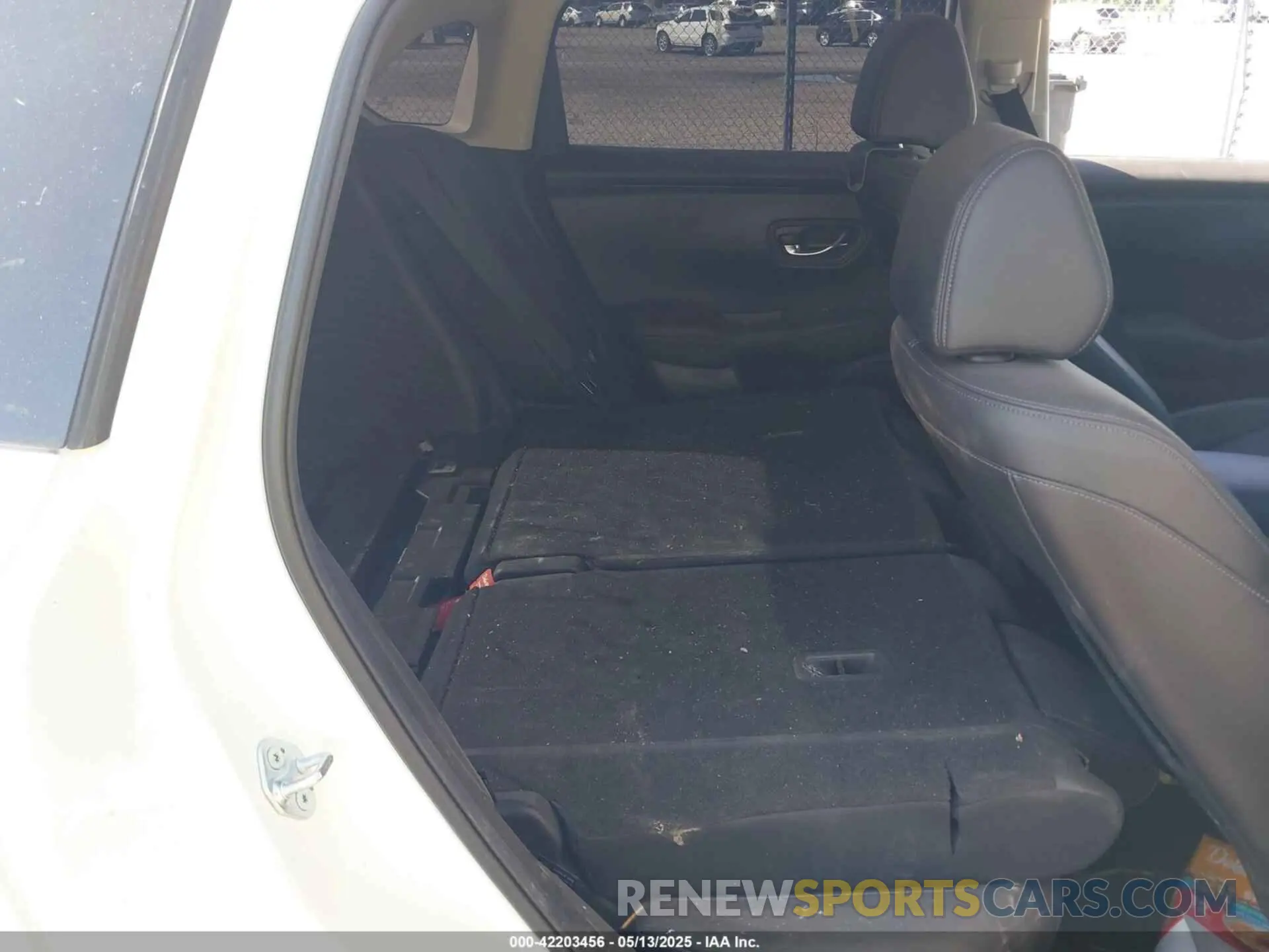 8 Фотография поврежденного автомобиля 3CZRZ1H71PM728061 HONDA HR-V 2023