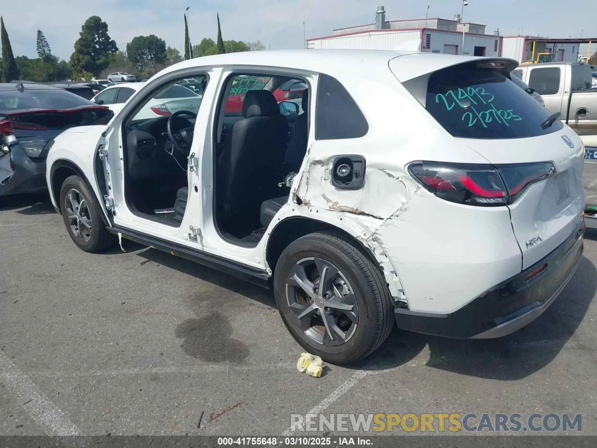 3 Фотография поврежденного автомобиля 3CZRZ1H71PM734314 HONDA HR-V 2023