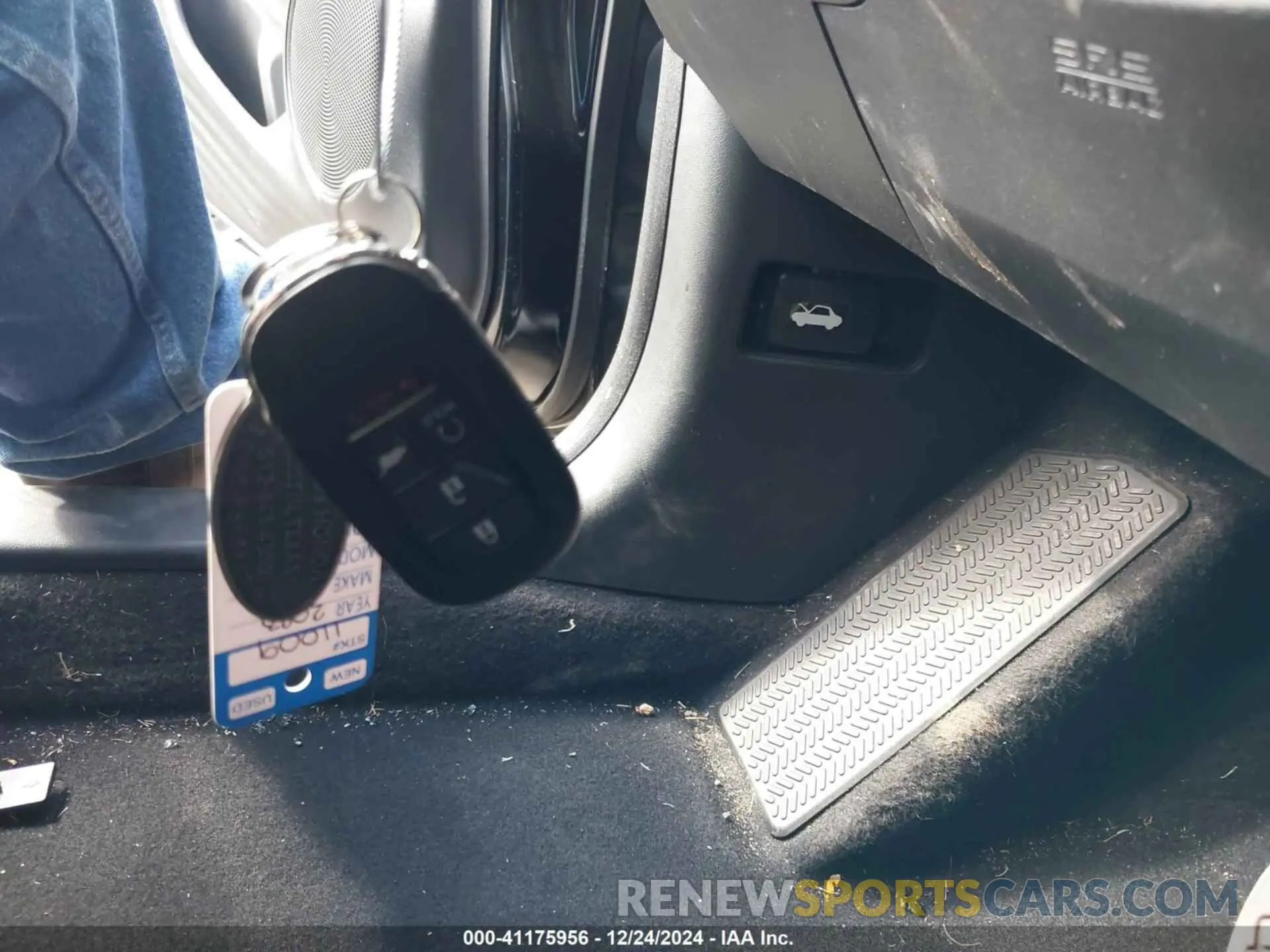 11 Photograph of a damaged car 3CZRZ1H73PM704859 HONDA HR-V 2023